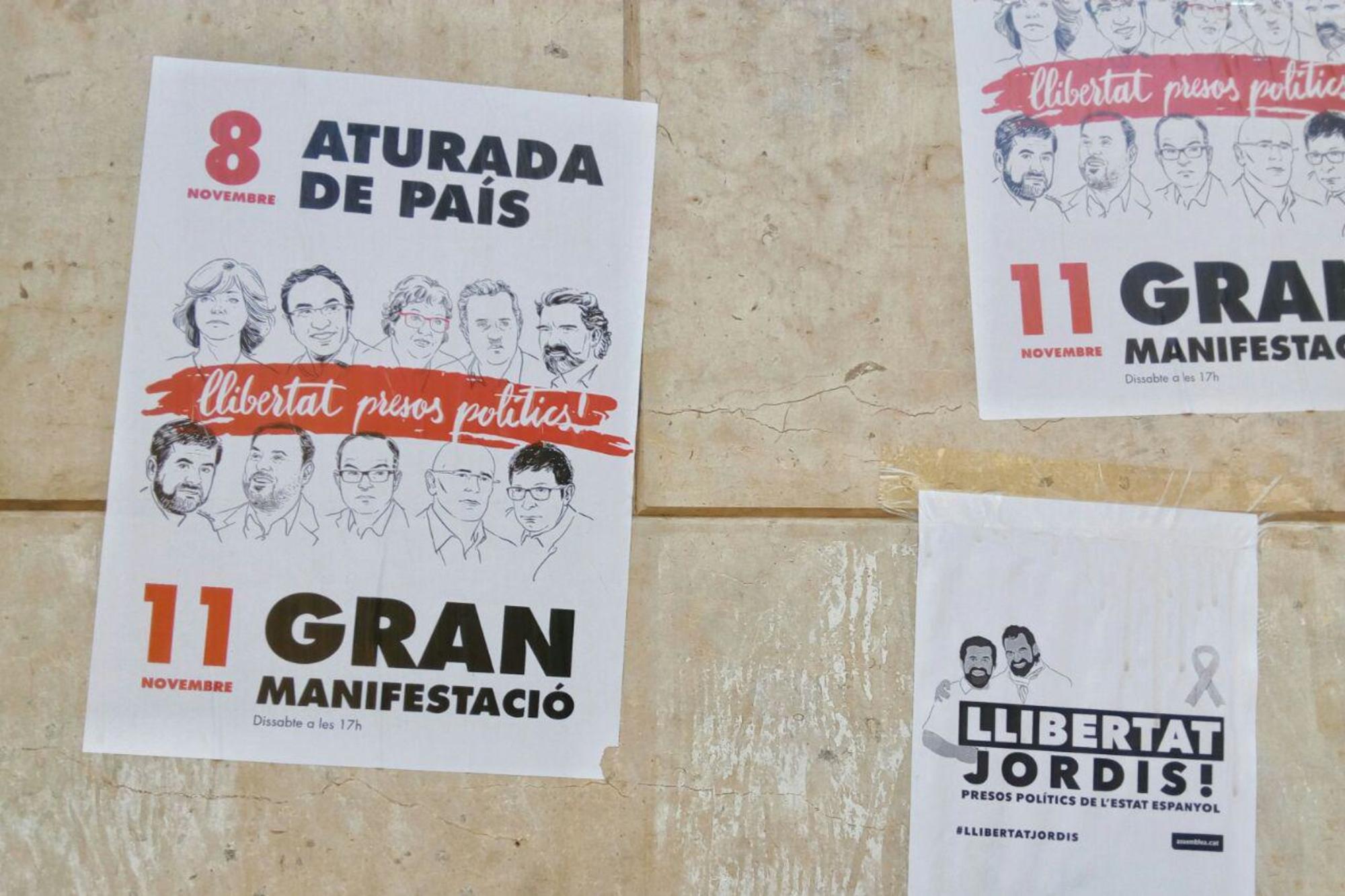 Carteles huelga Barcelona 11 de noviembre 2017