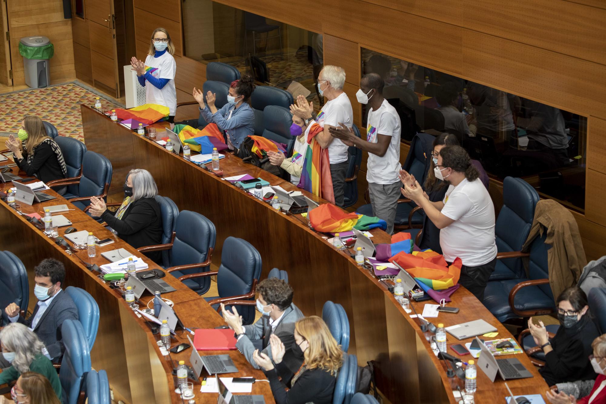 Asamblea de Madrid debate derogación leyes LGTBI  - 5