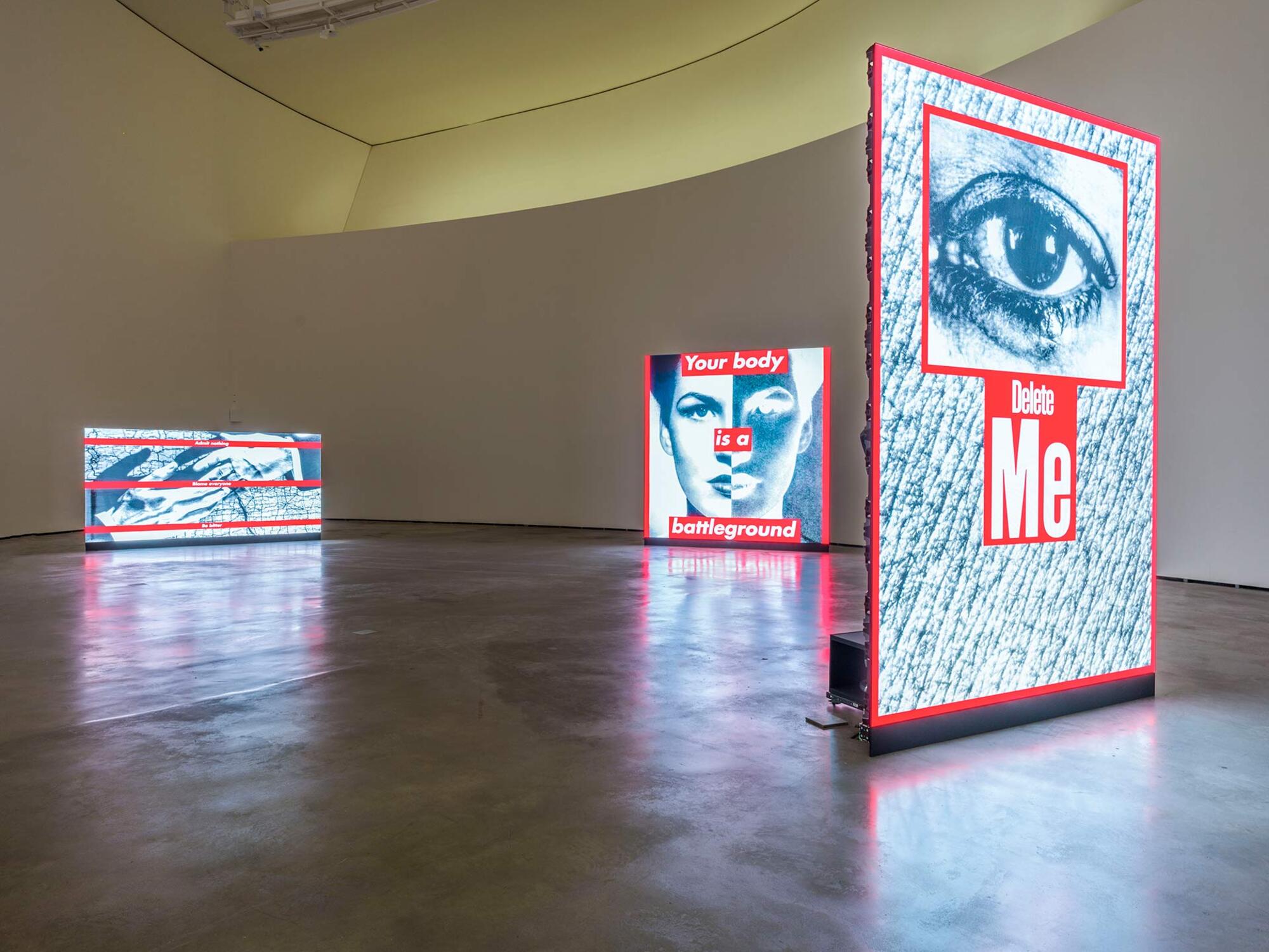 Exposición de Barbara Kruger en el Museo Guggenheim Bilbao