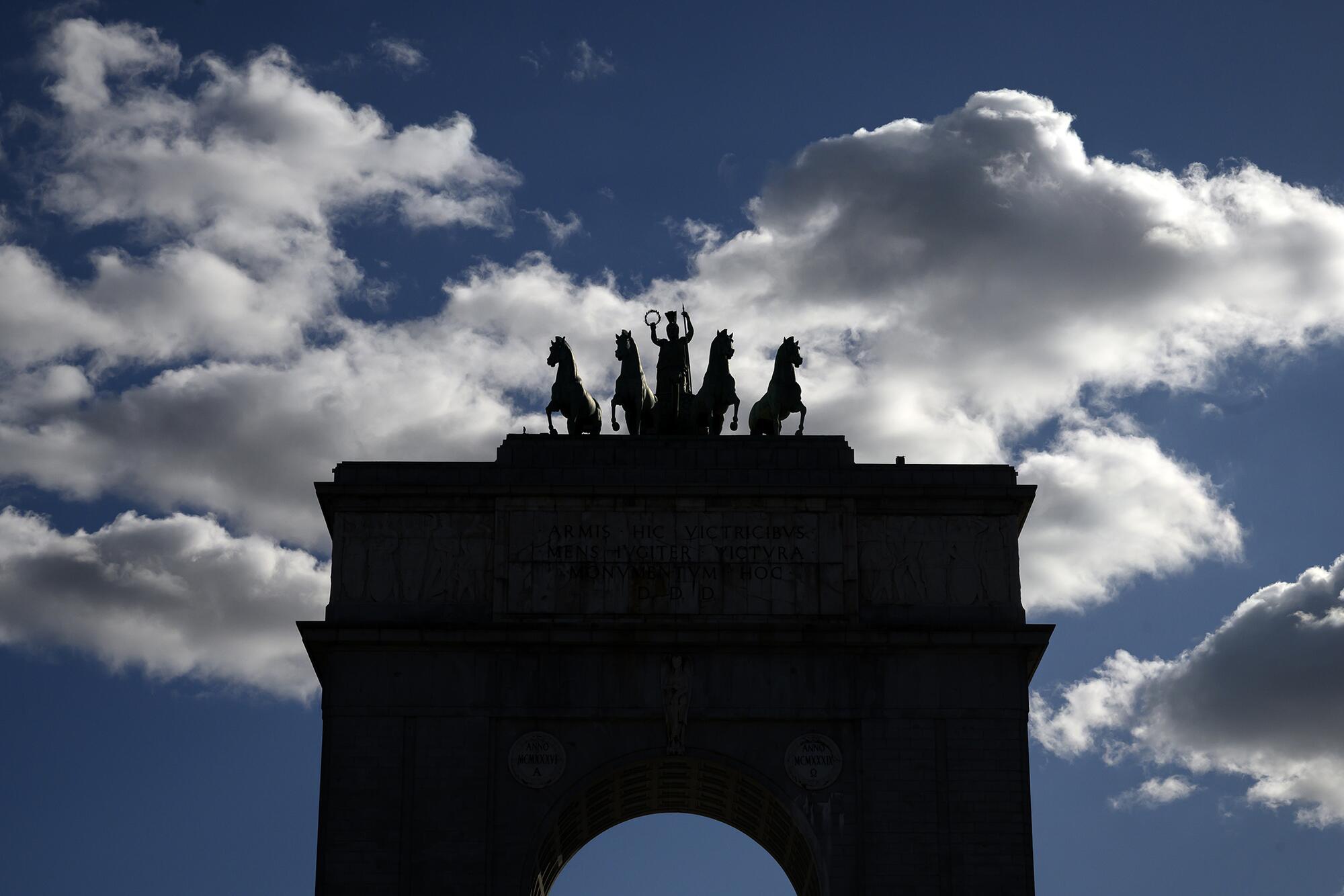 Arco de Triunfo 25 - 1