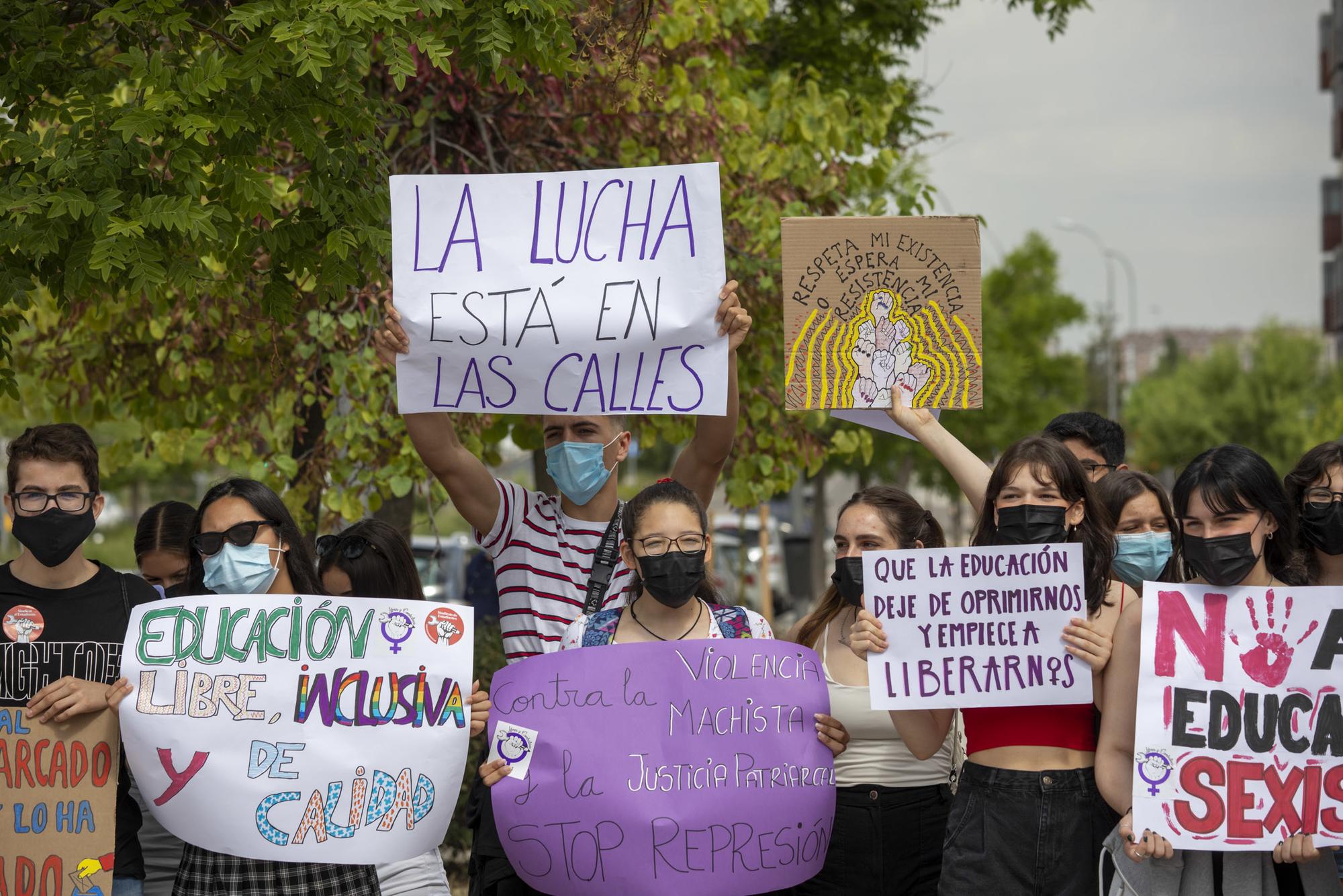 Protesta vestimenta IES Manuel Fraga - 1