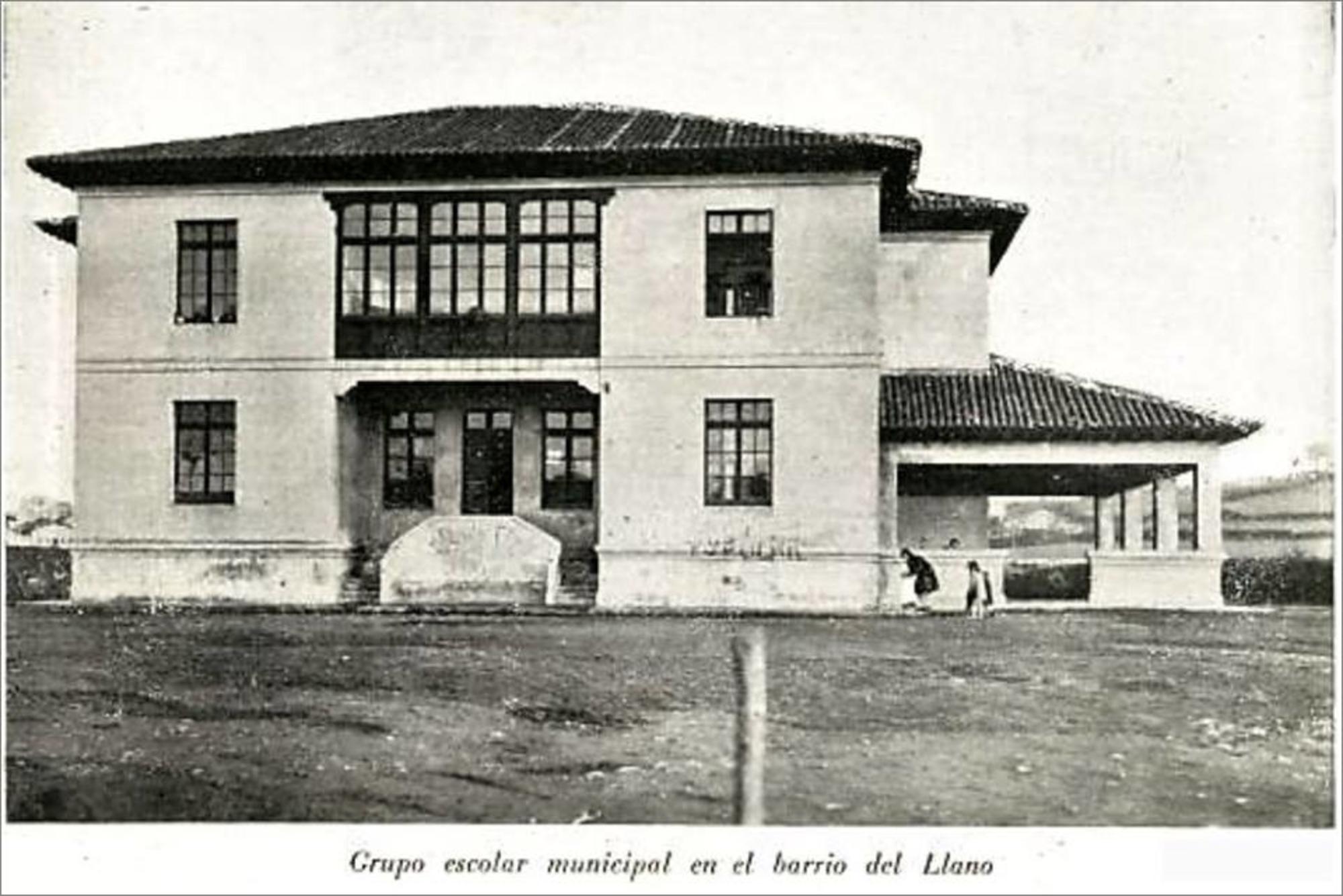 La Escuelona de El Llano (Gijón)