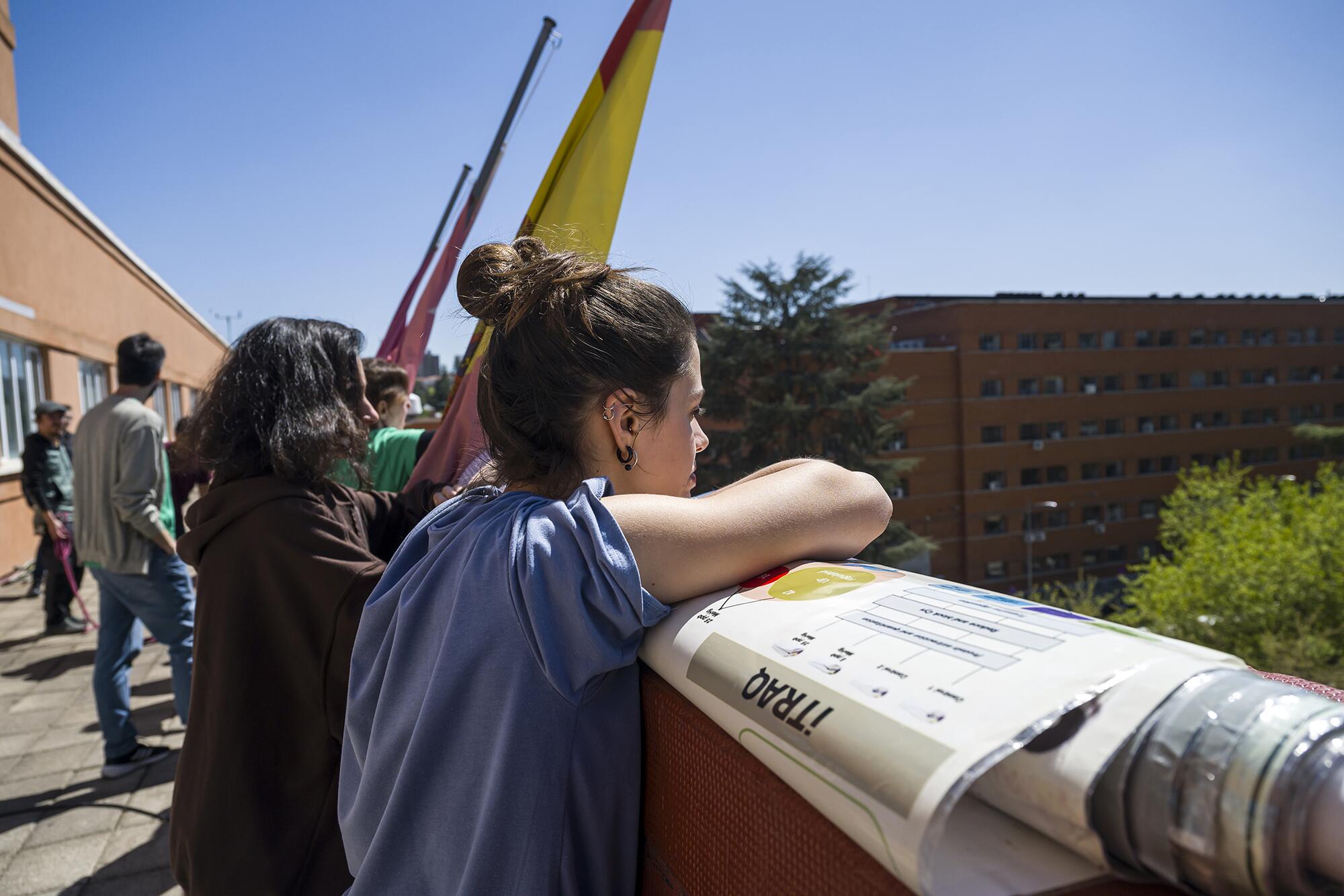 Pancarta Físicas Universidad - 3