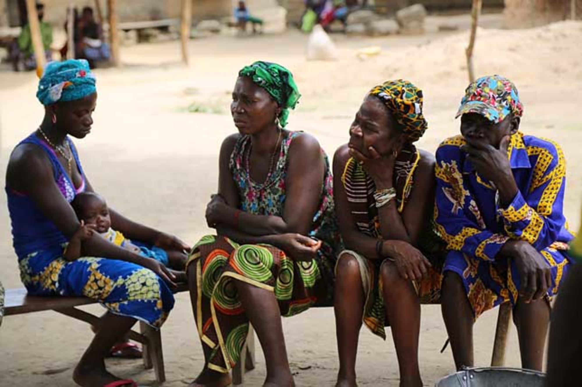 Mujeres en Guinea, el 28 de abril de 2014.