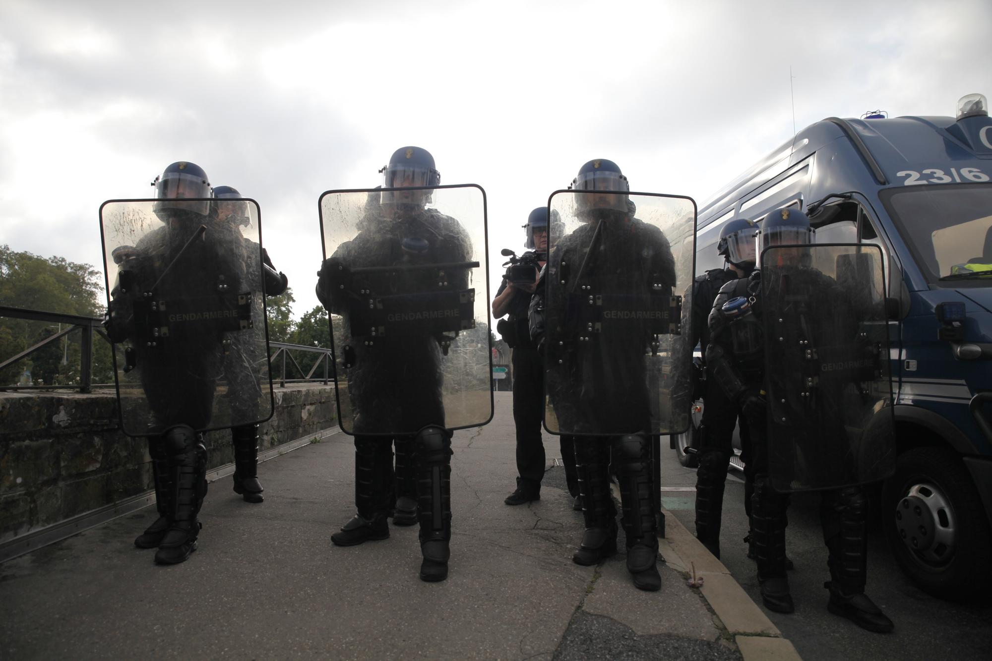 Contra cumbre en Biarritz Hendaya I