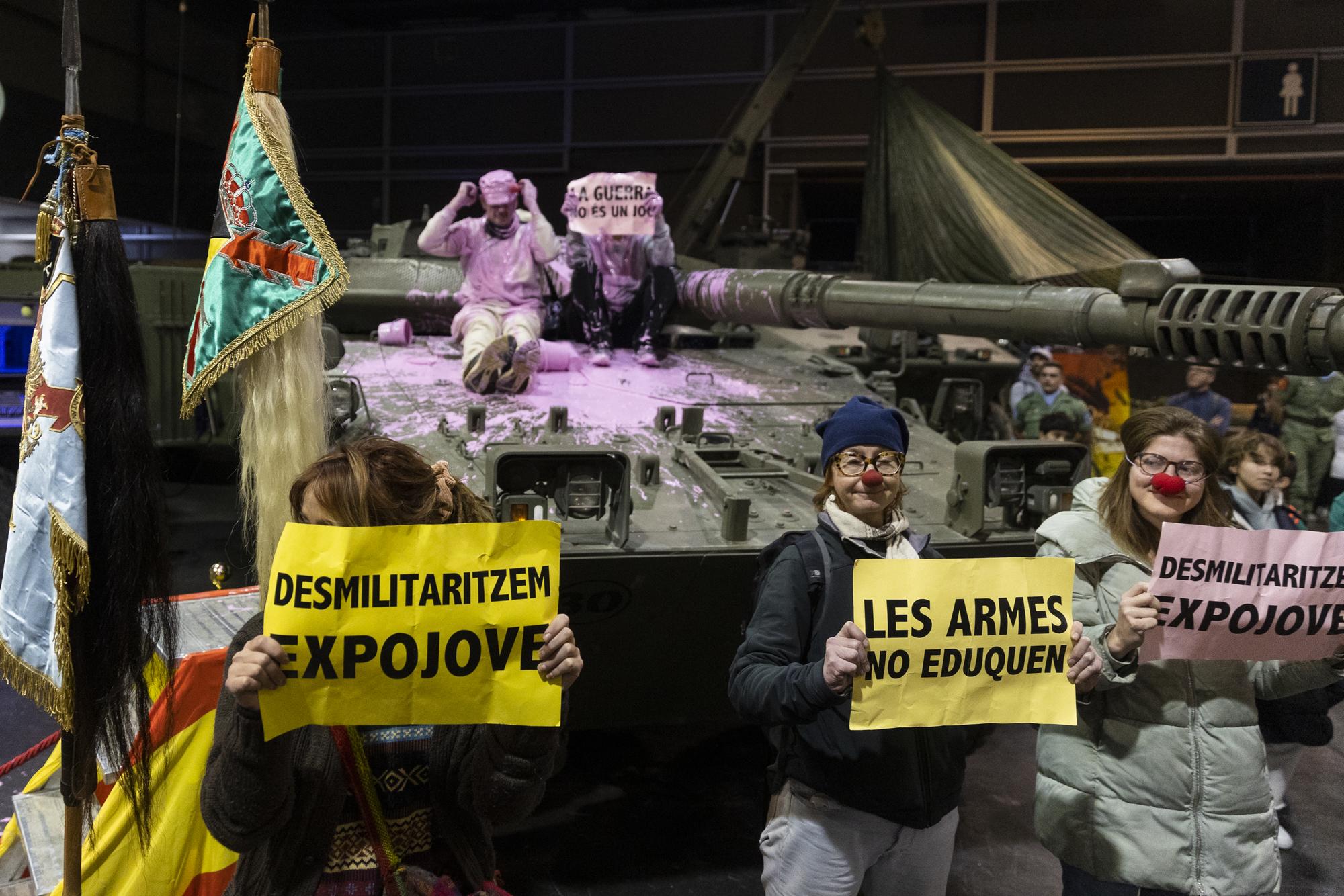 accion antimilitar Valencia - 3