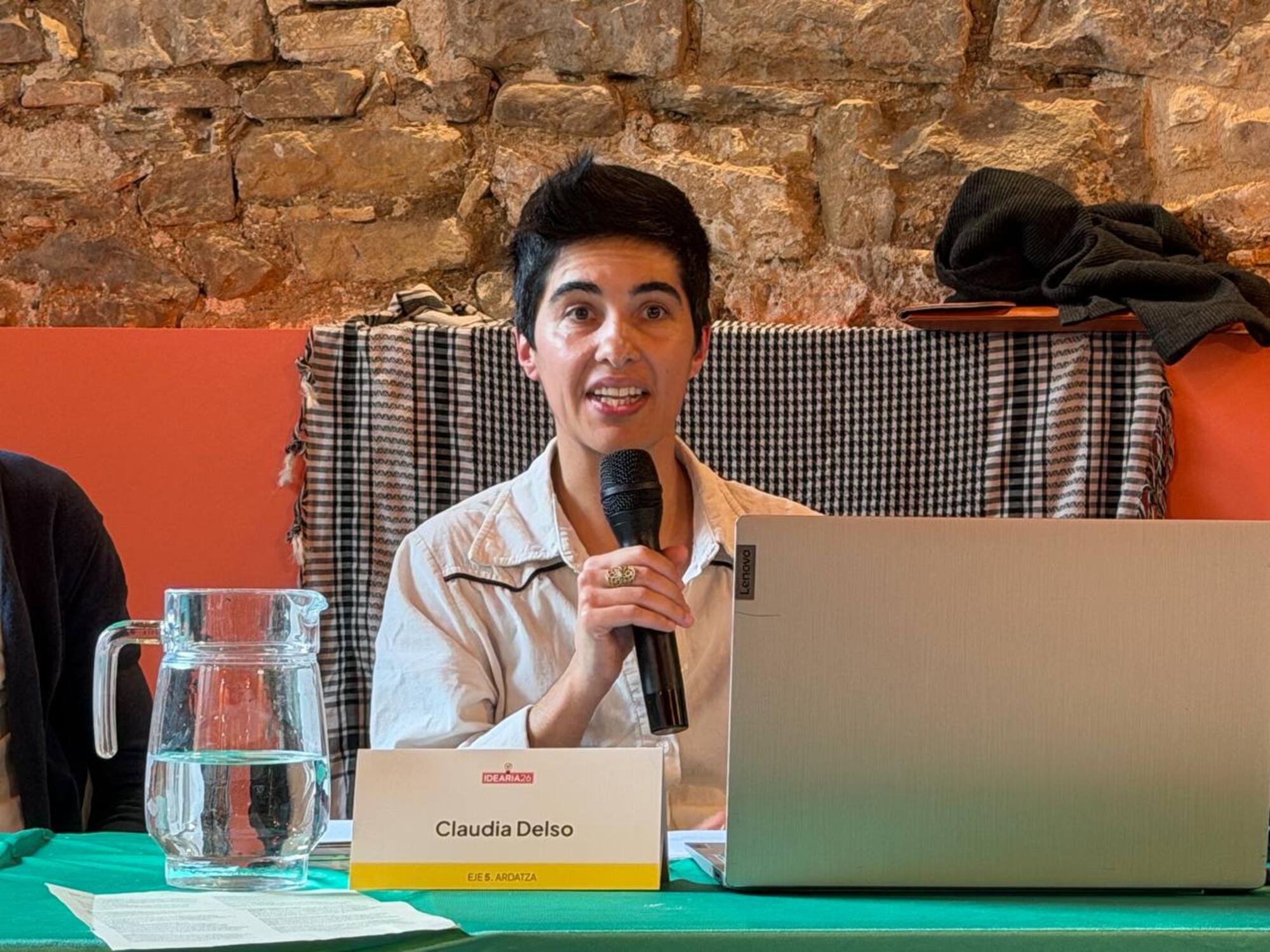 Claudia Delso en una ponencia sobre coproducción en Idearia 2026 (Autoría: Rubén Méndez)