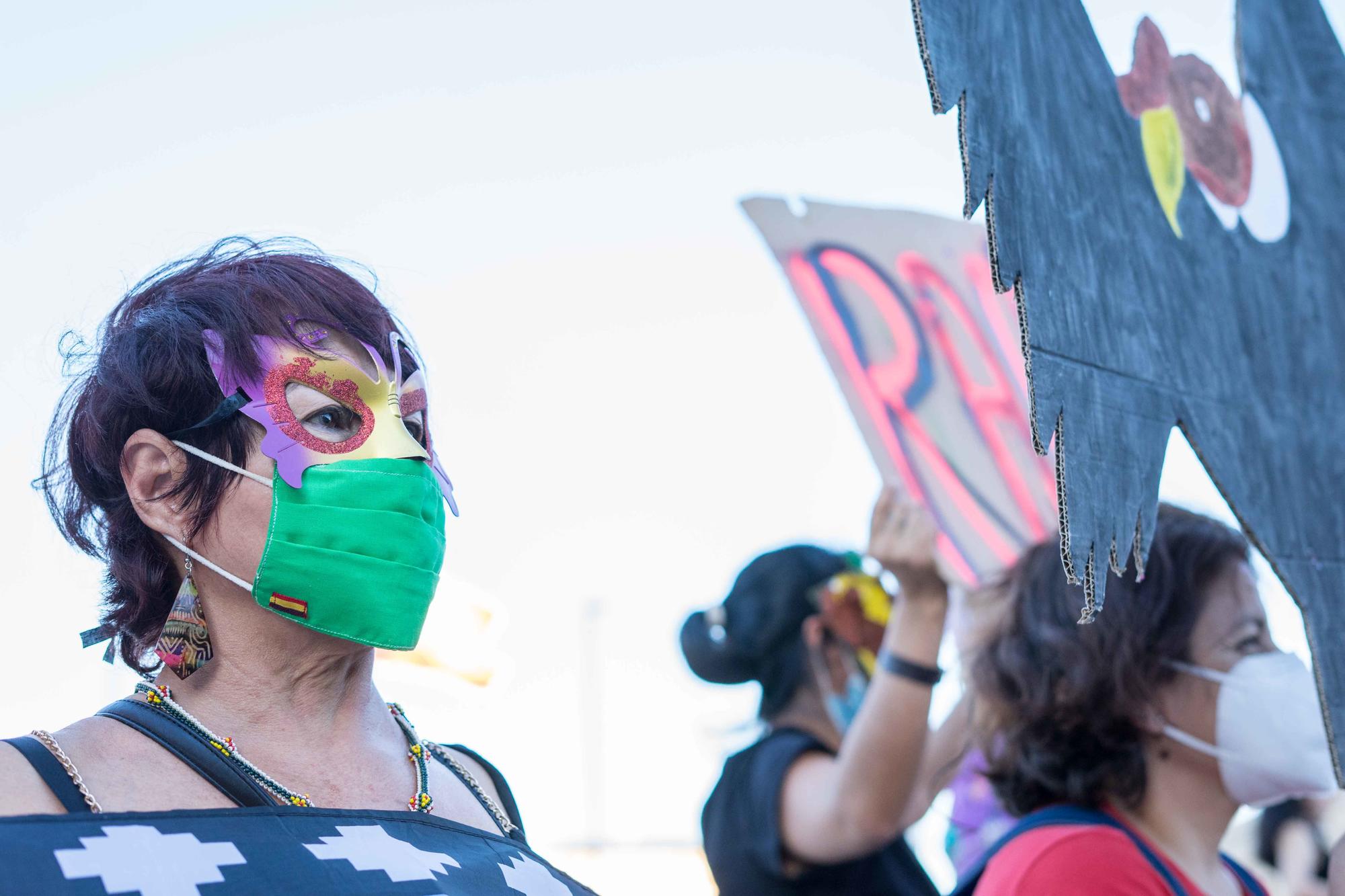 Acción antirracista Colón en llamas 8