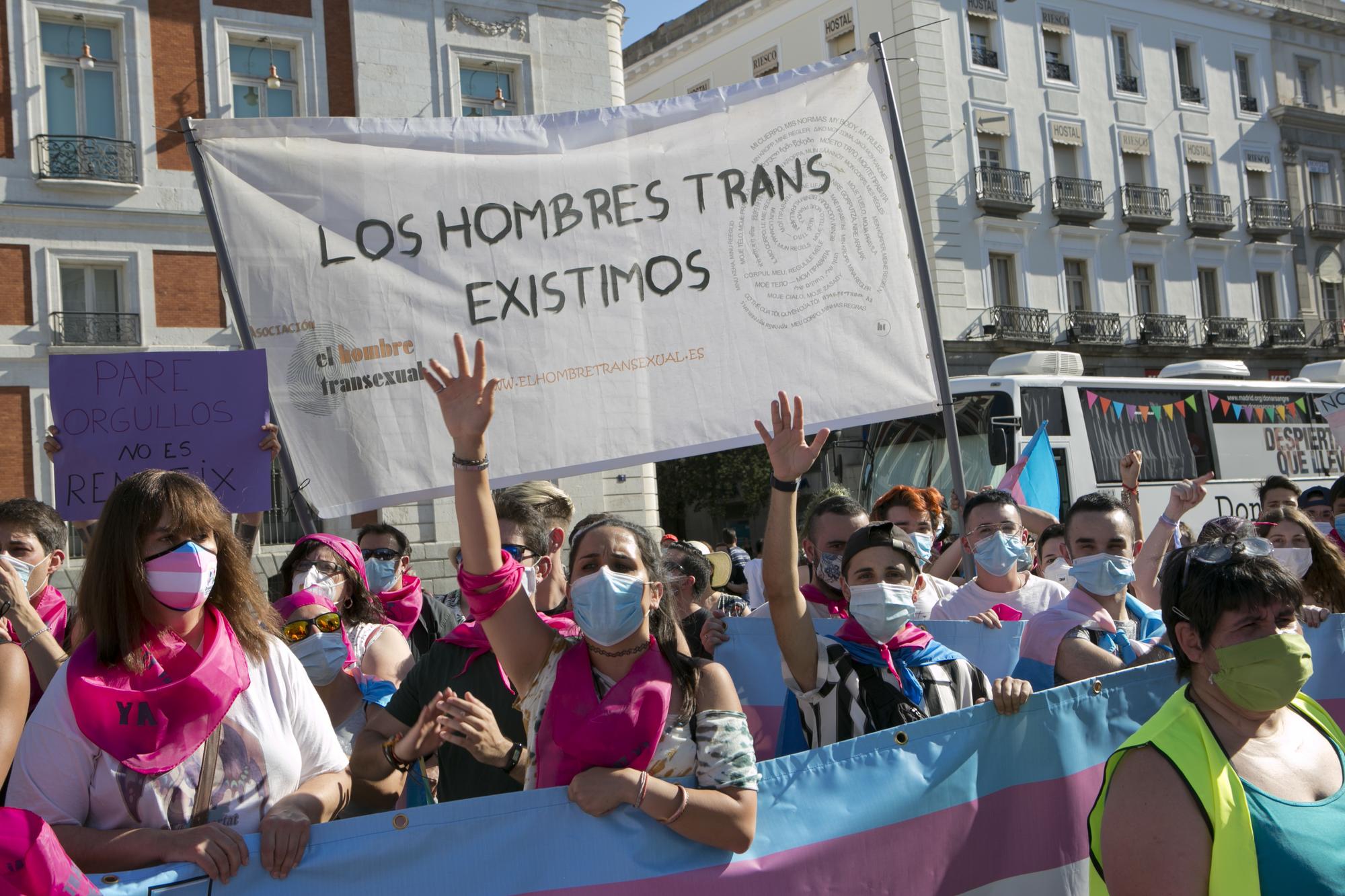 Familias Trans Aliadas se concentran en Sol para pedir una Ley Estatal