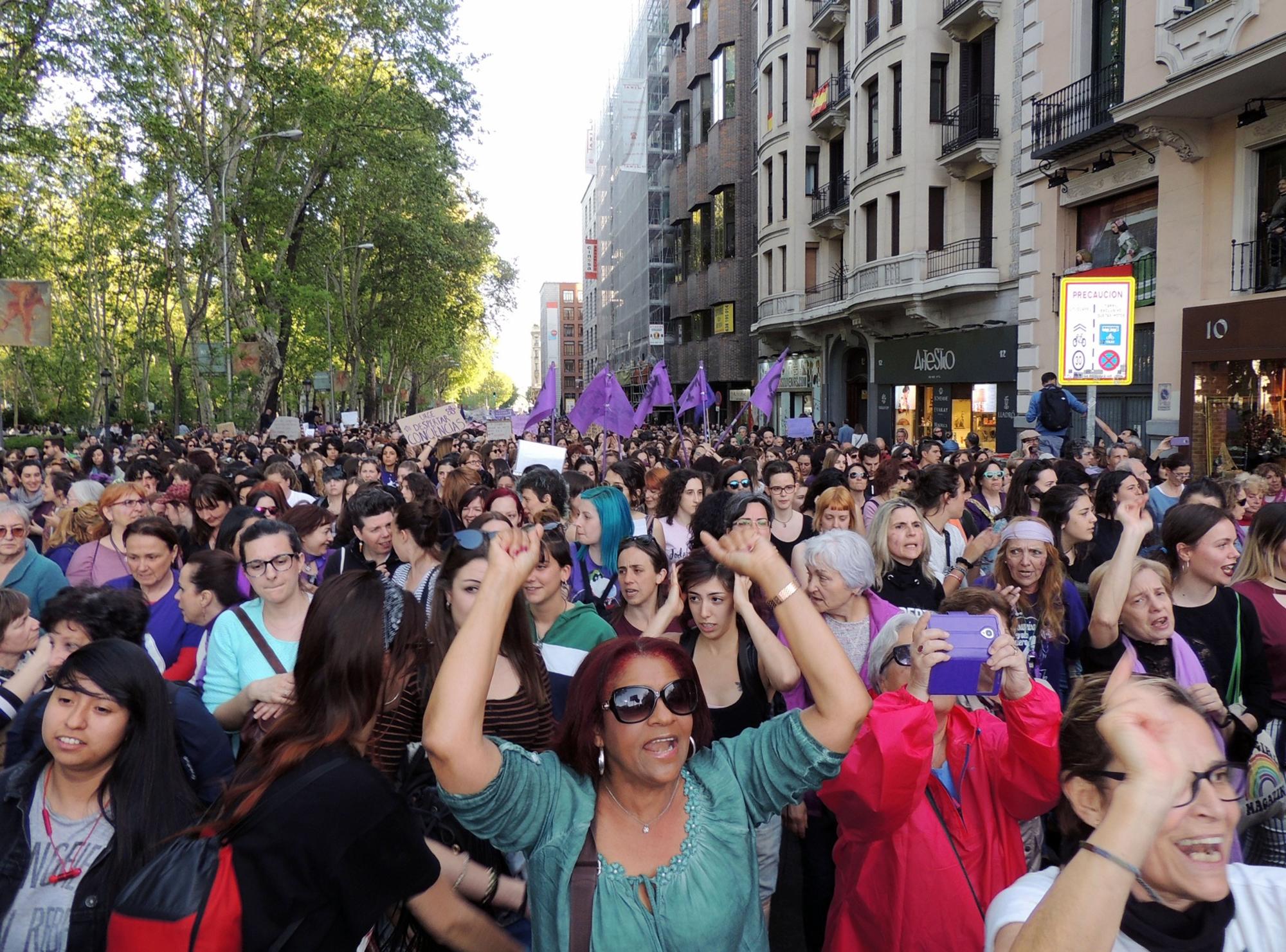 Manifestación feminista manada ela 2