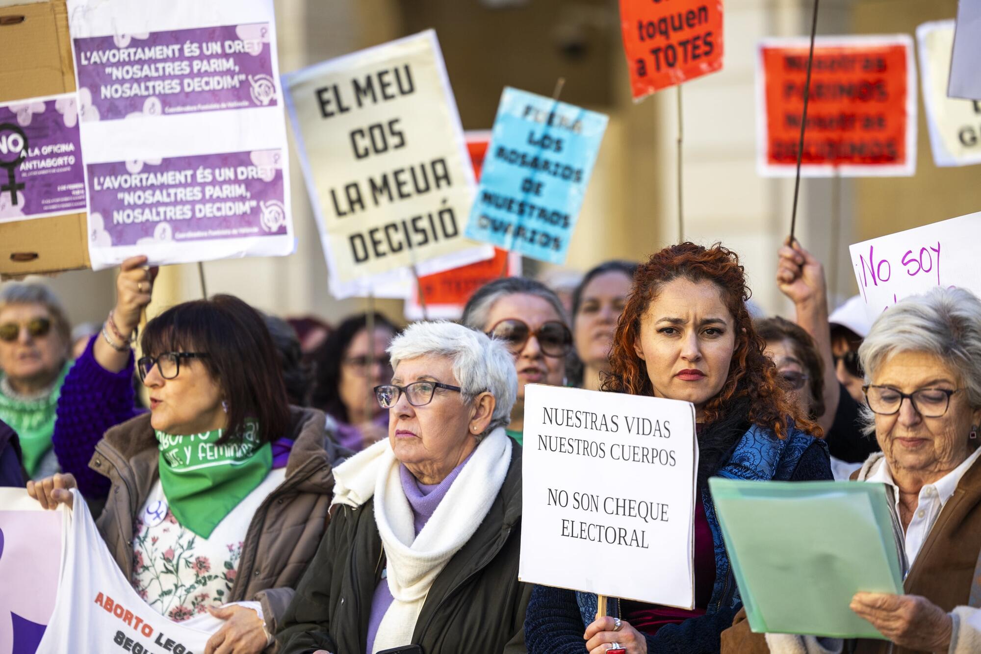 Movilización contra la oficina antiaborto de PP y Vox en Alicante - 13
