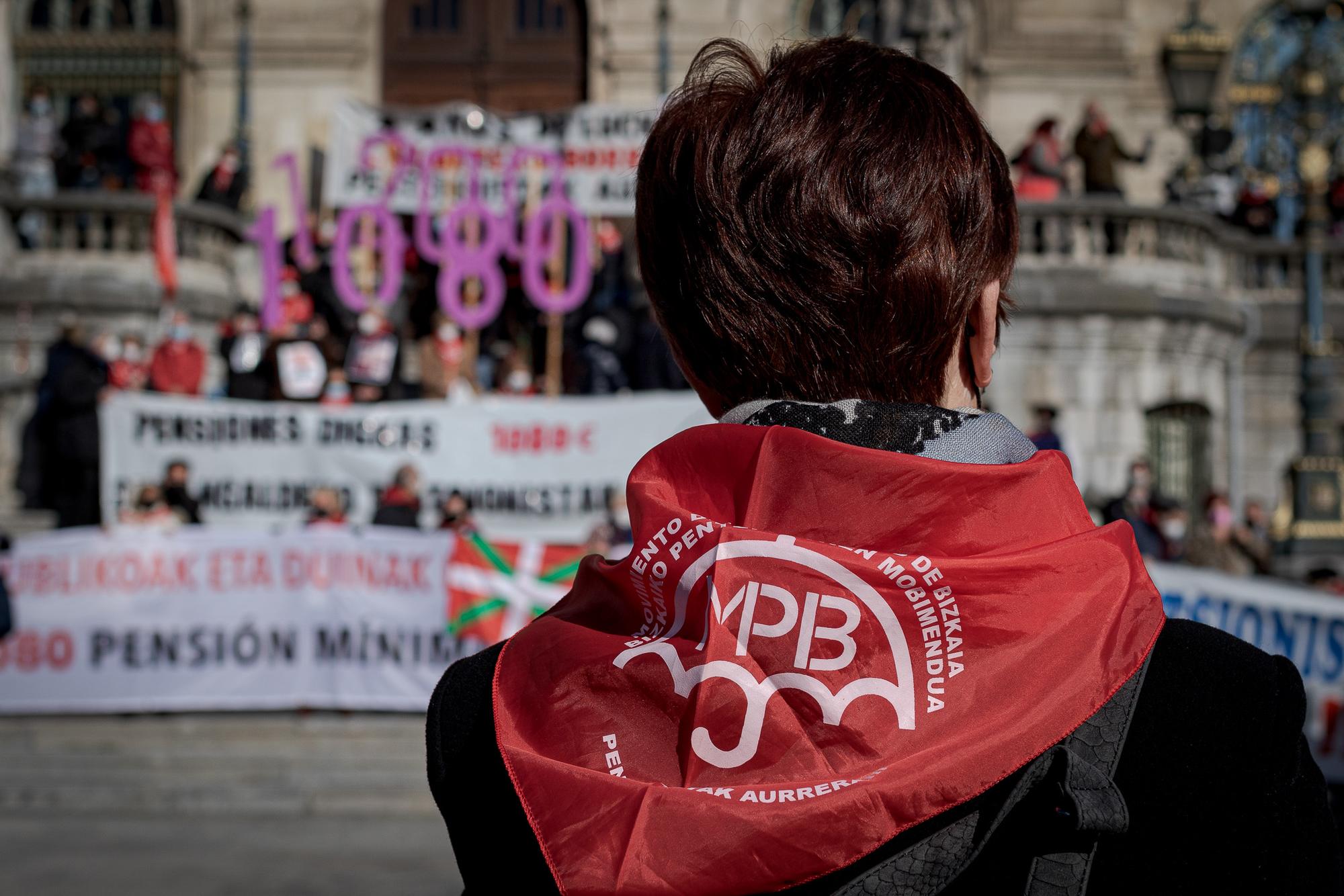 Manifestación cuarto aniversario Movimiento Pensionistas en Bilbao - 12