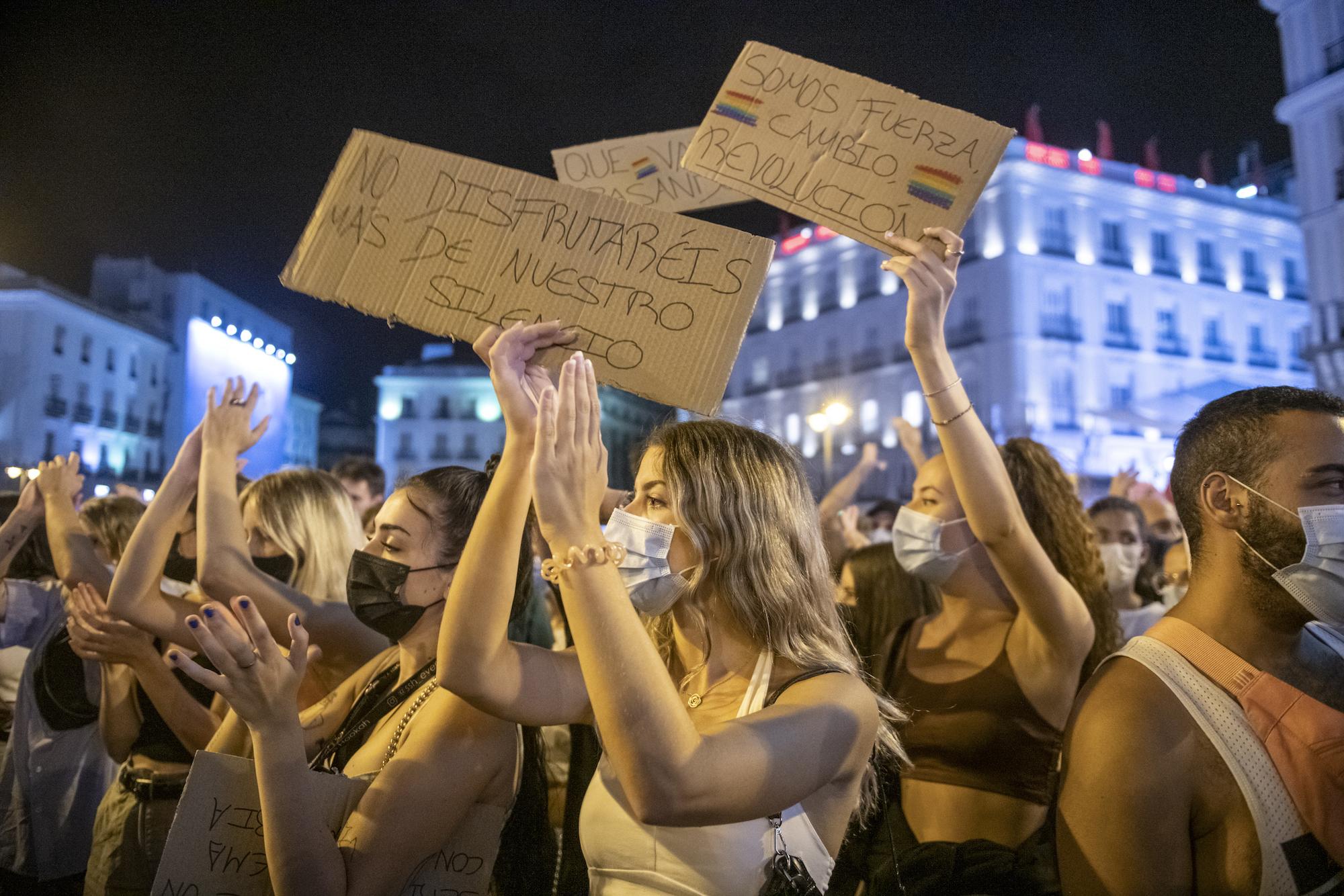 Que una mentira no calle tu verdad. Concentración en Madrid contra las agresiones homófobas. - 10