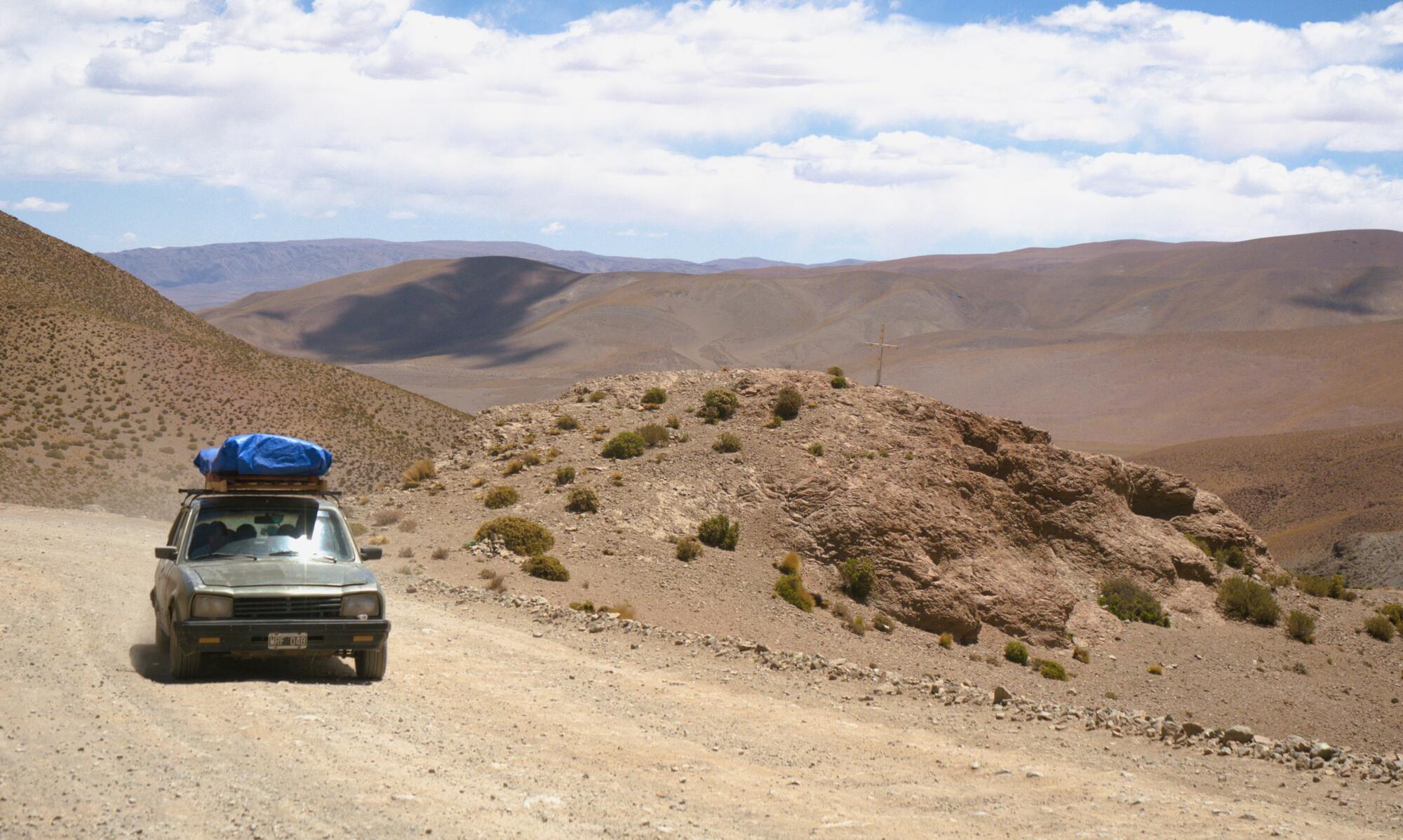 El Triángulo del Litio está formado por tierras de Argentina, Chile y Argentina, pobladas por centenares de comunidades indígenas.