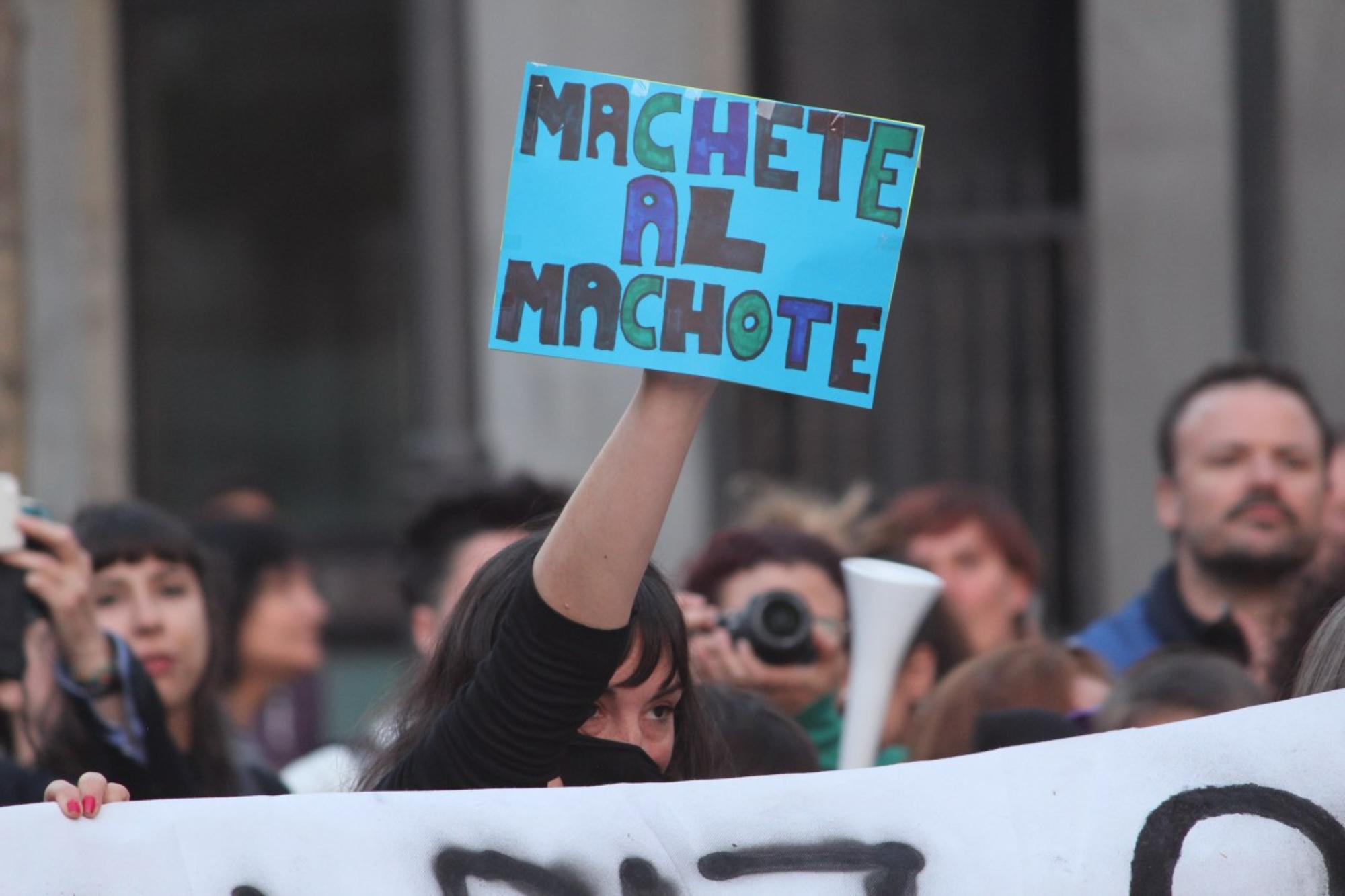 Manifestación feminista manada