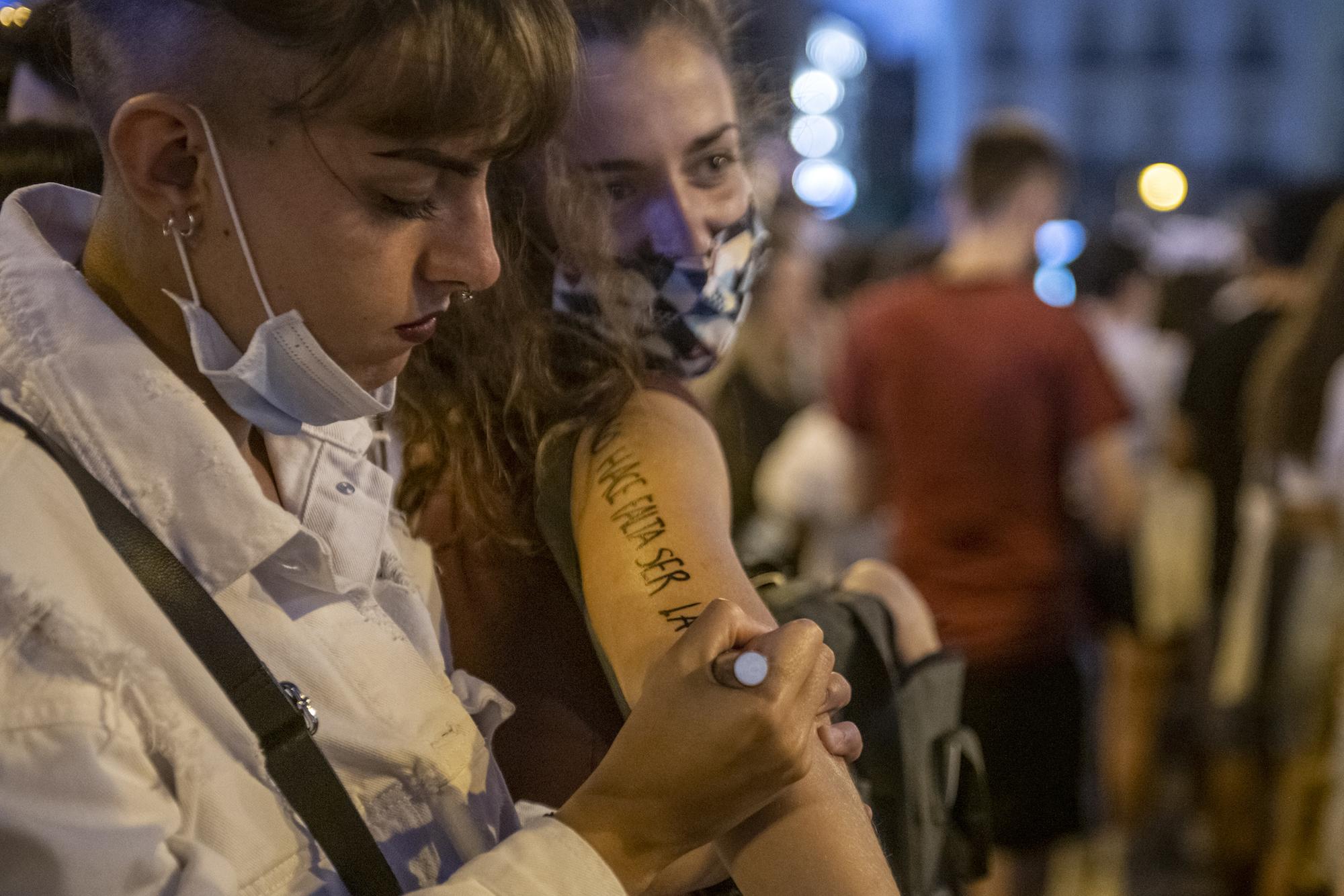 Que una mentira no calle tu verdad. Concentración en Madrid contra las agresiones homófobas. - 1