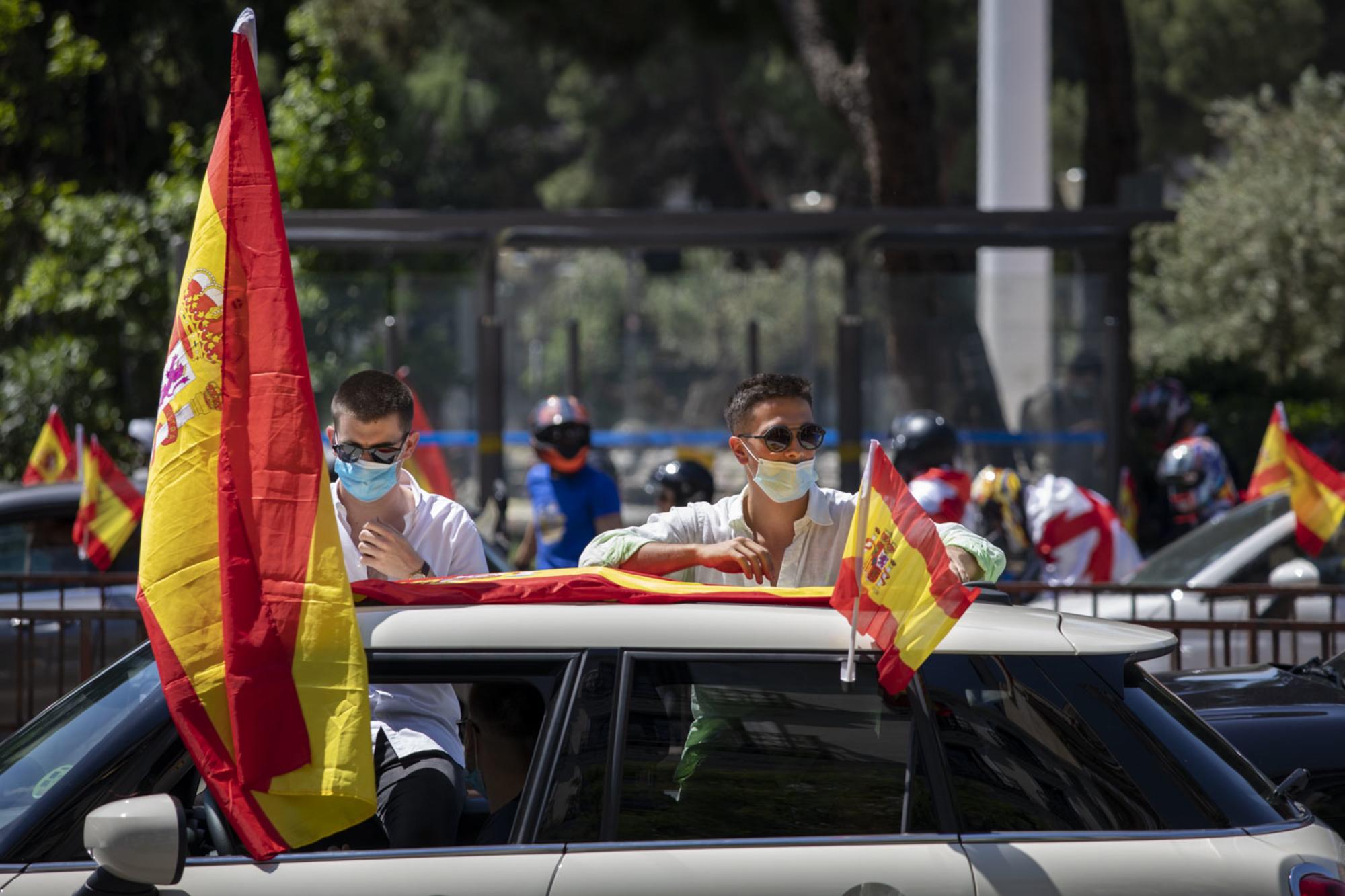 Manifestacion en coche extrema derecha - 10