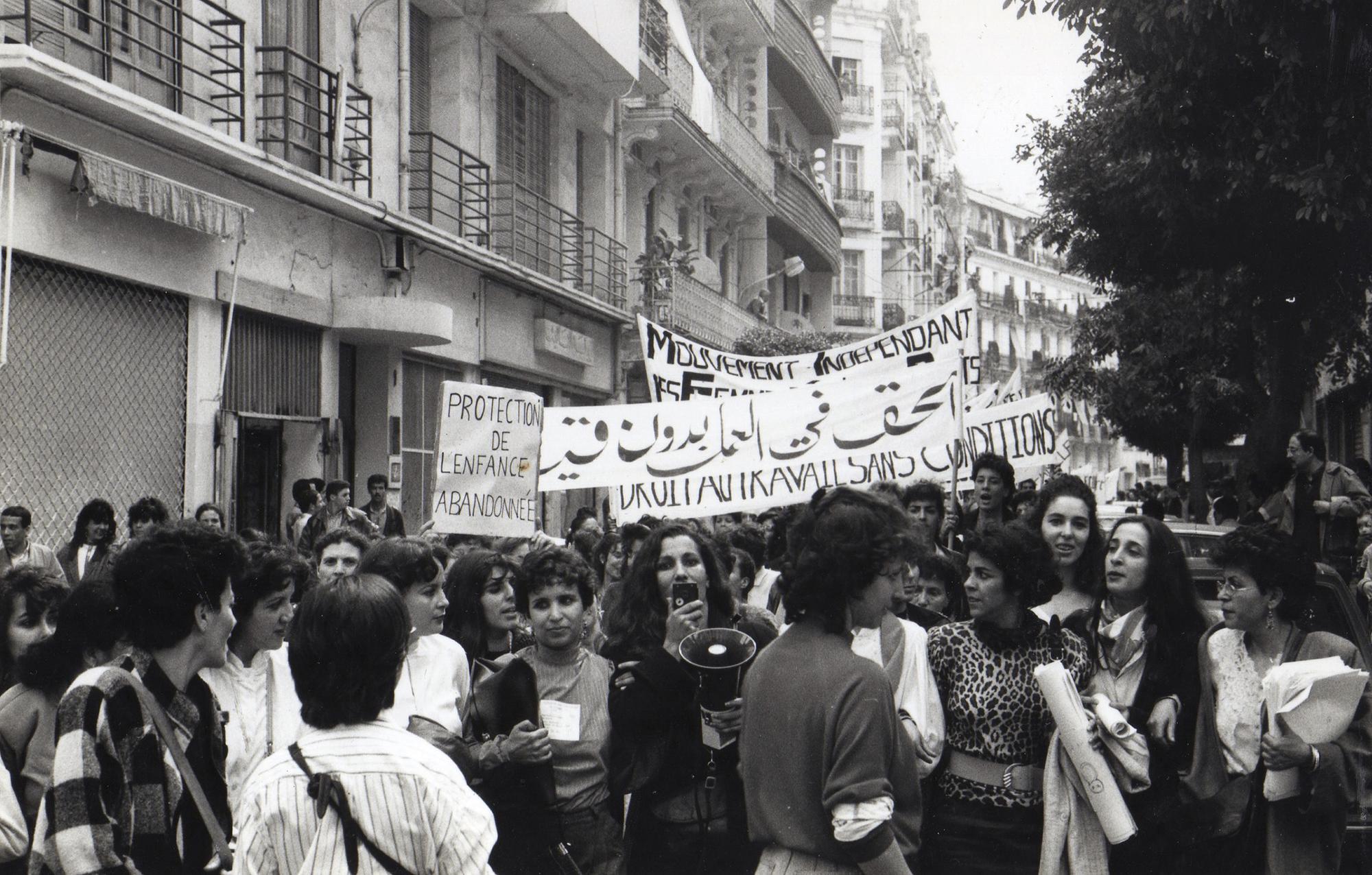 Manifestación de mujeres, 8 de marzo de 1990, Argel. 