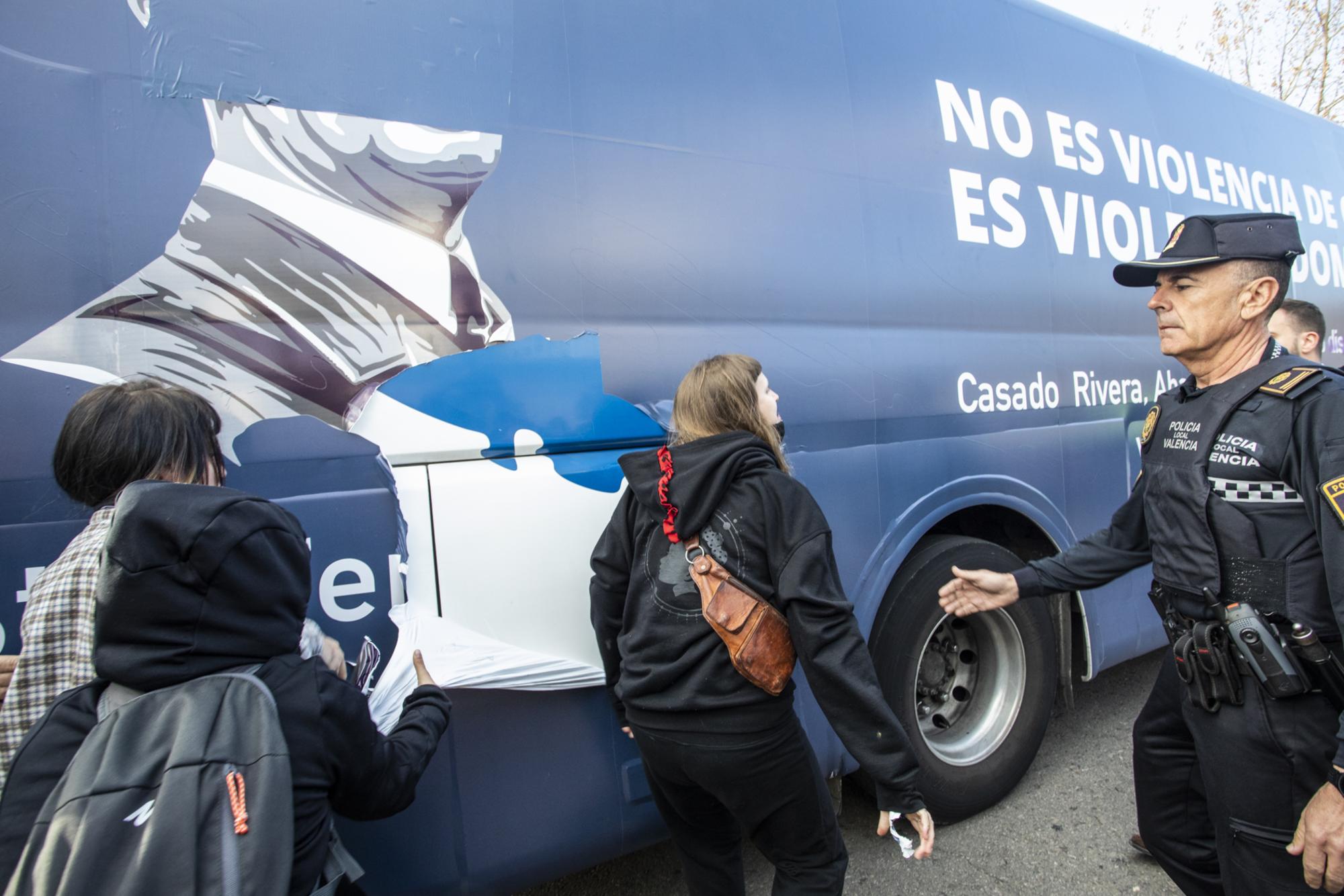 Escrache Hazte Oír Valencia