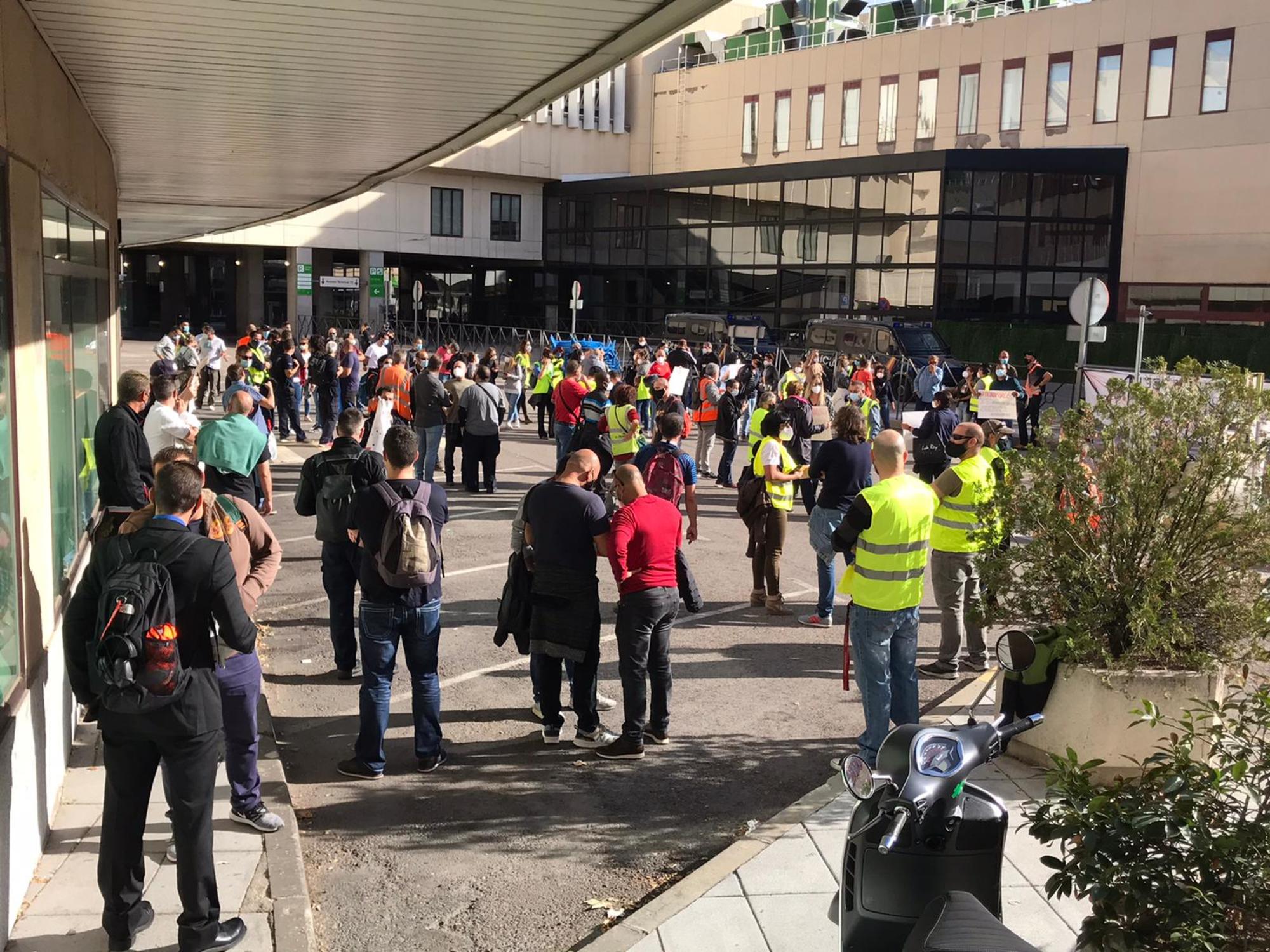 Concentración trabajadores Groundforce en aeropuerto de Barajas 1