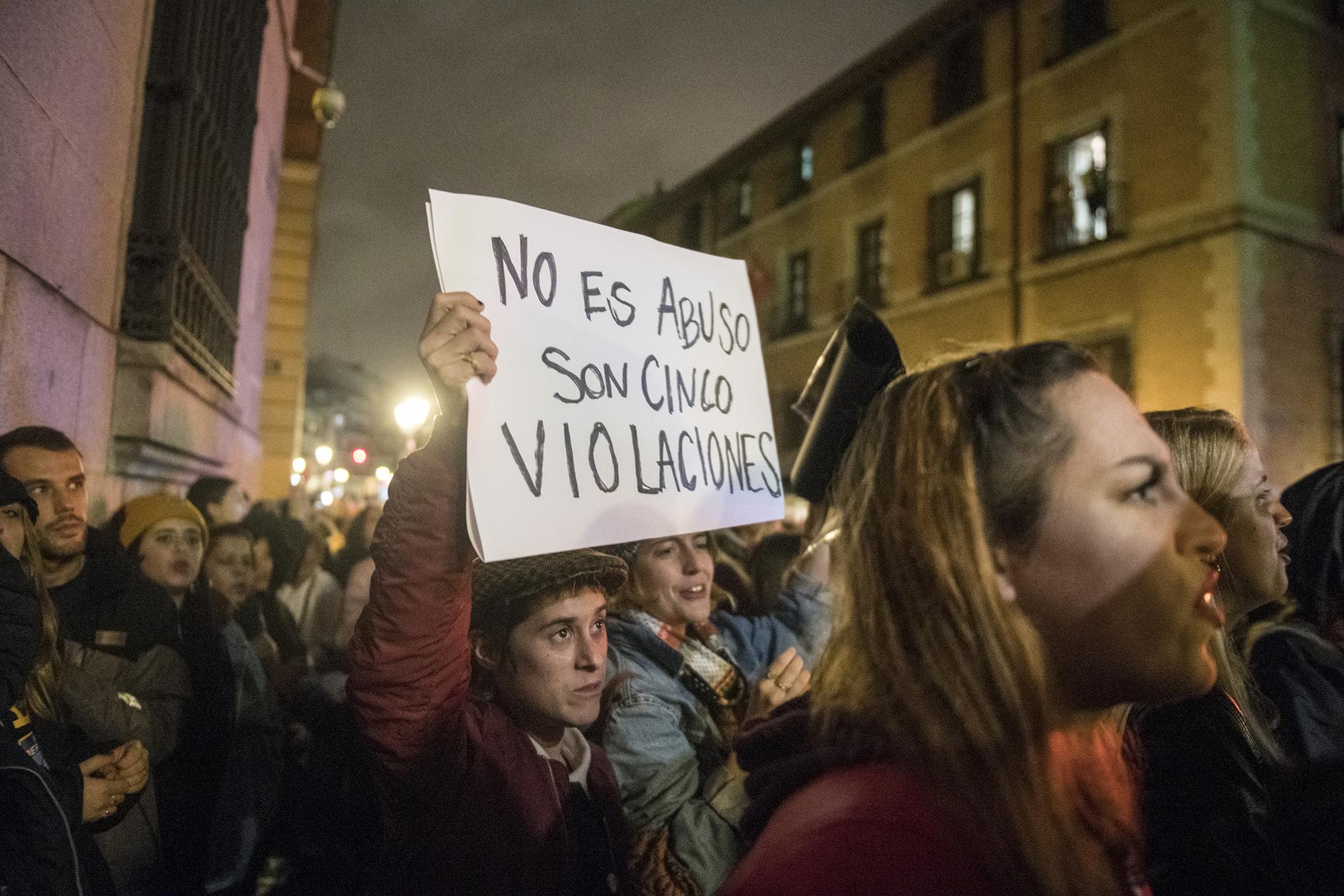 Manifestacion contra la sentencia del 'caso Manresa' en Madrid - 10