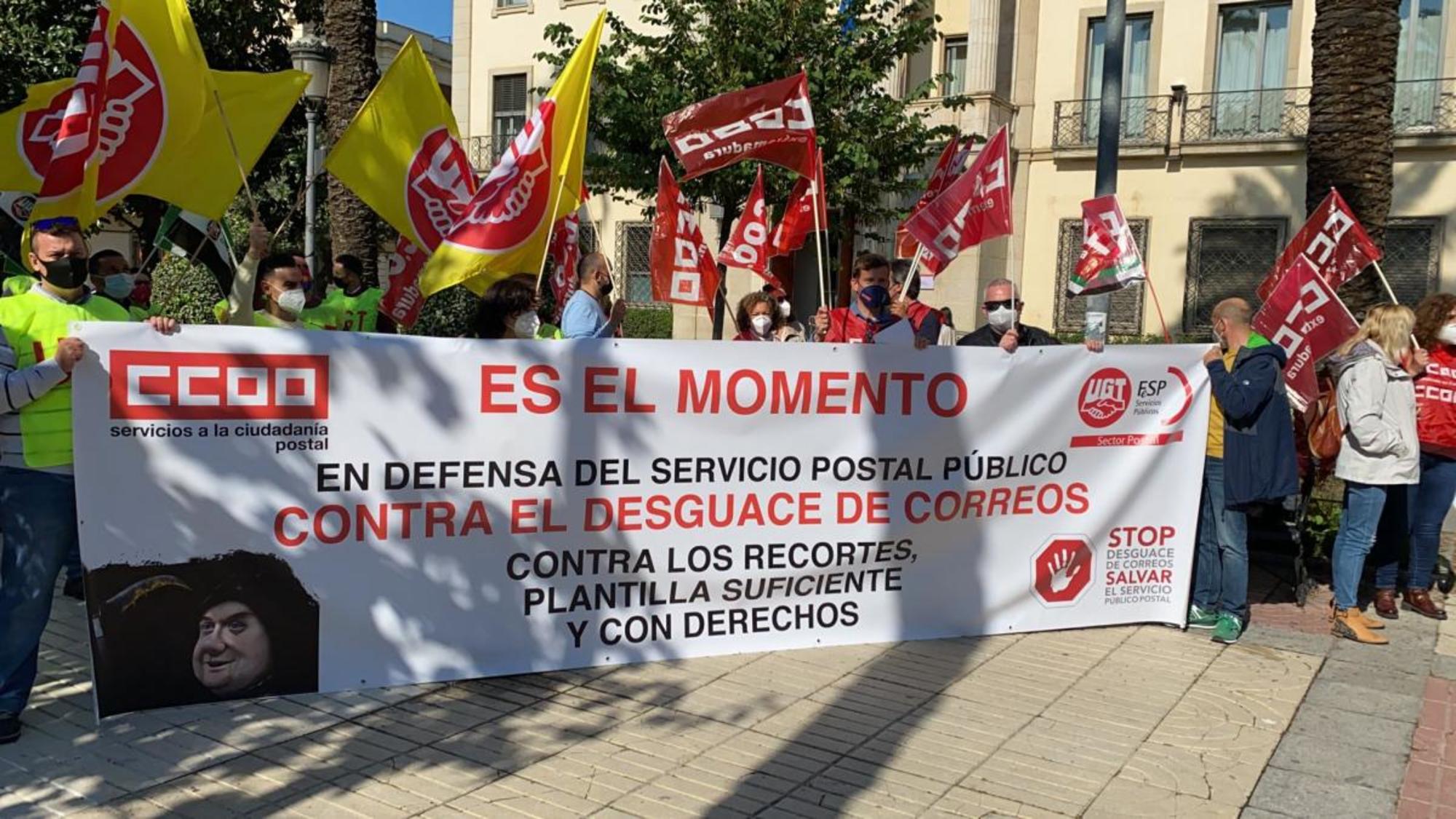 Correos CCOO y UGT Extremadura