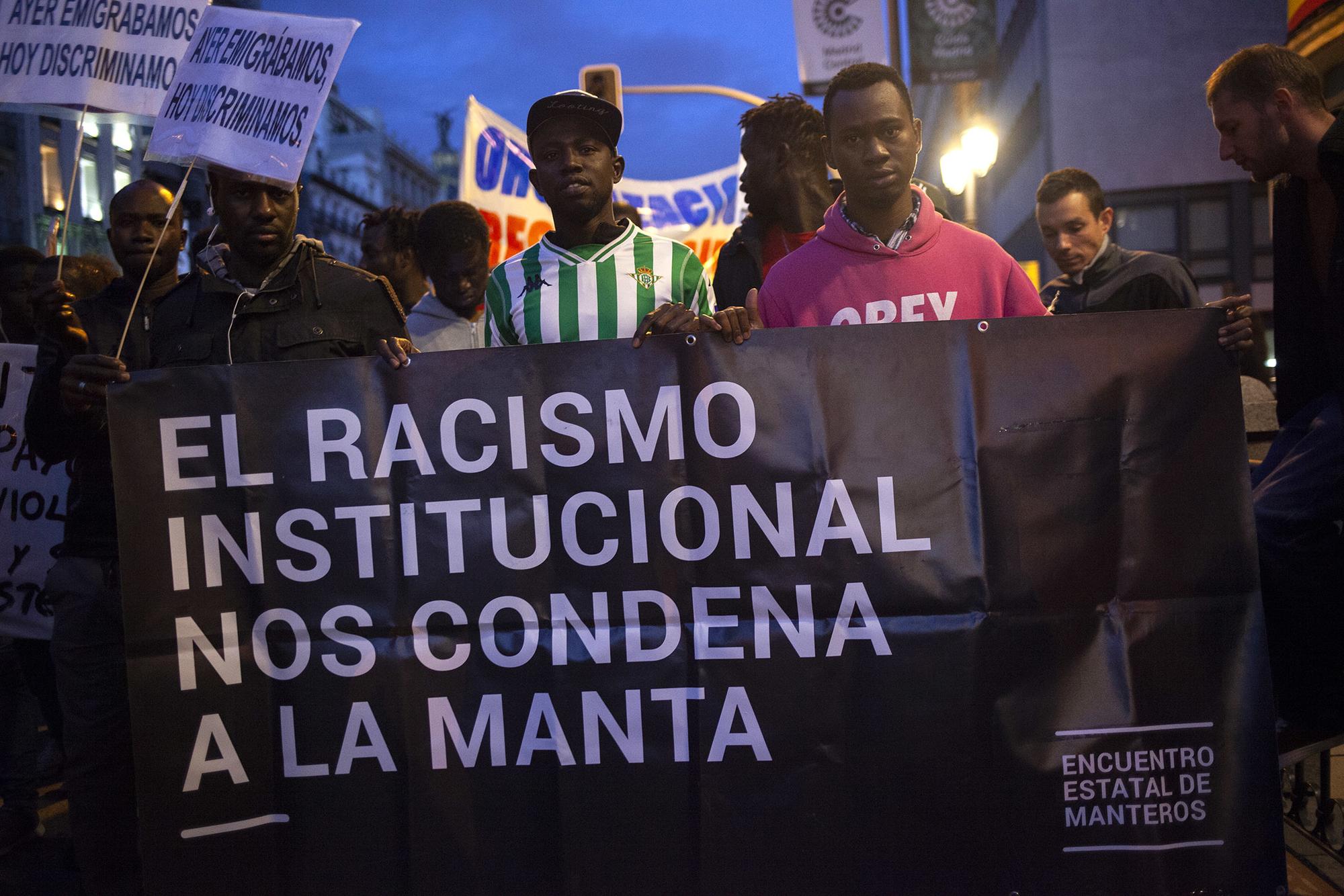 Manifestación contra el racismo institucional 2