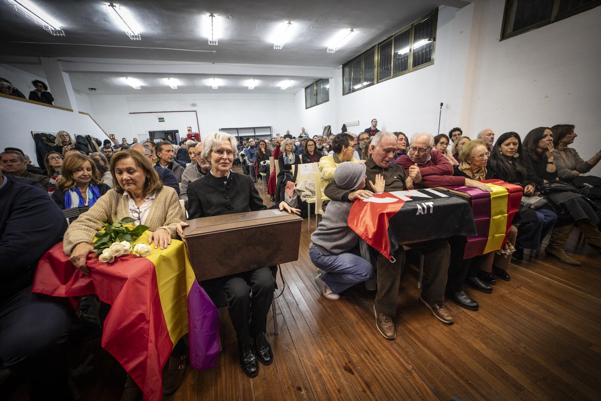 Viznar_entrega cuatro personas_portada