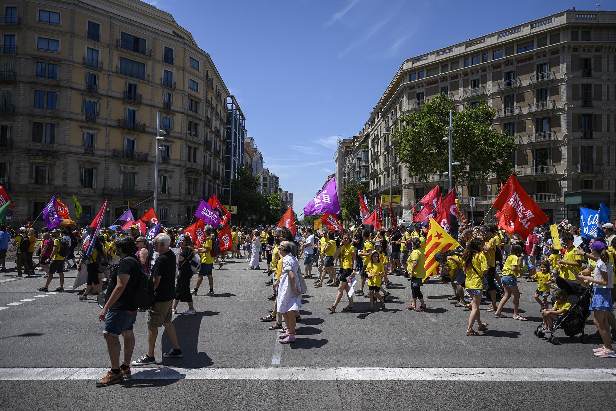 Manifestación comunidad educativa en Barcelon del 14 de junio 2026 - 8