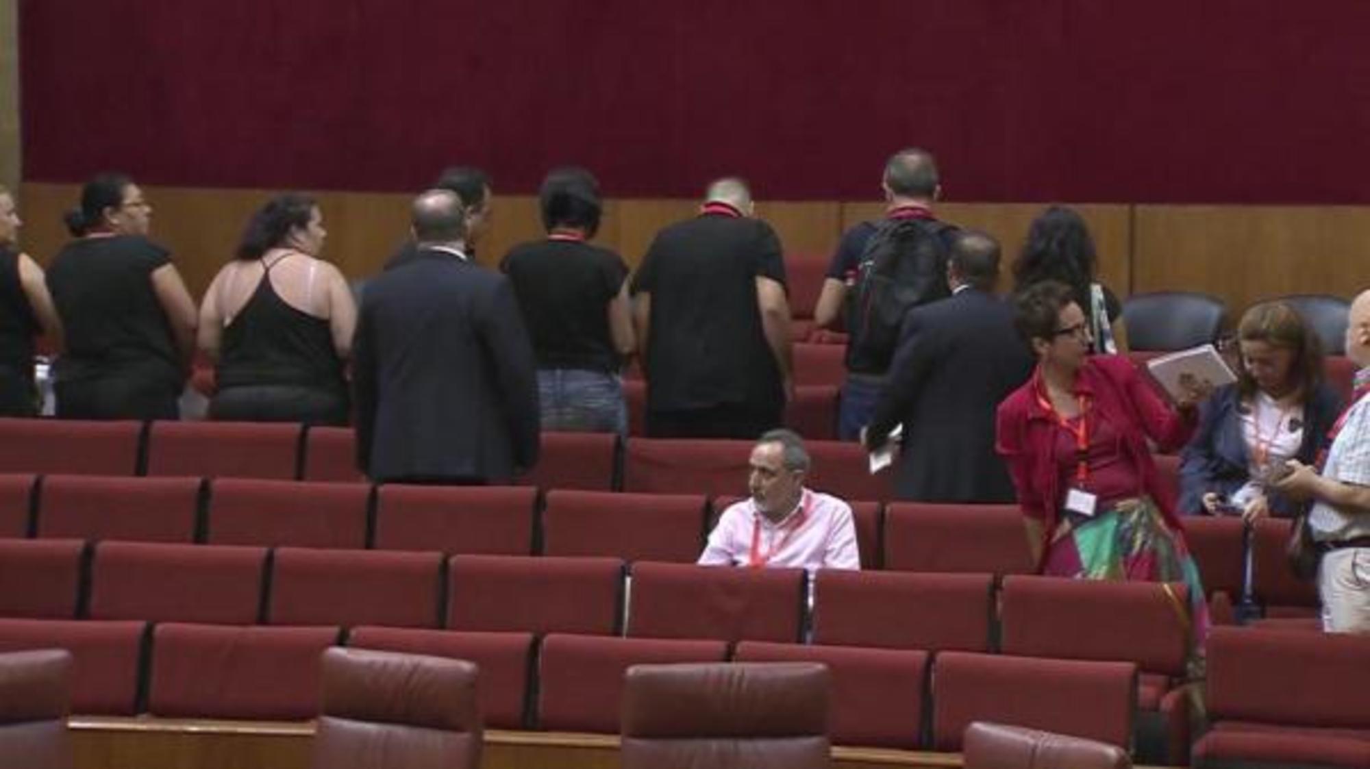 Escuelas de Calor rechazo consejera Educación Parlamento