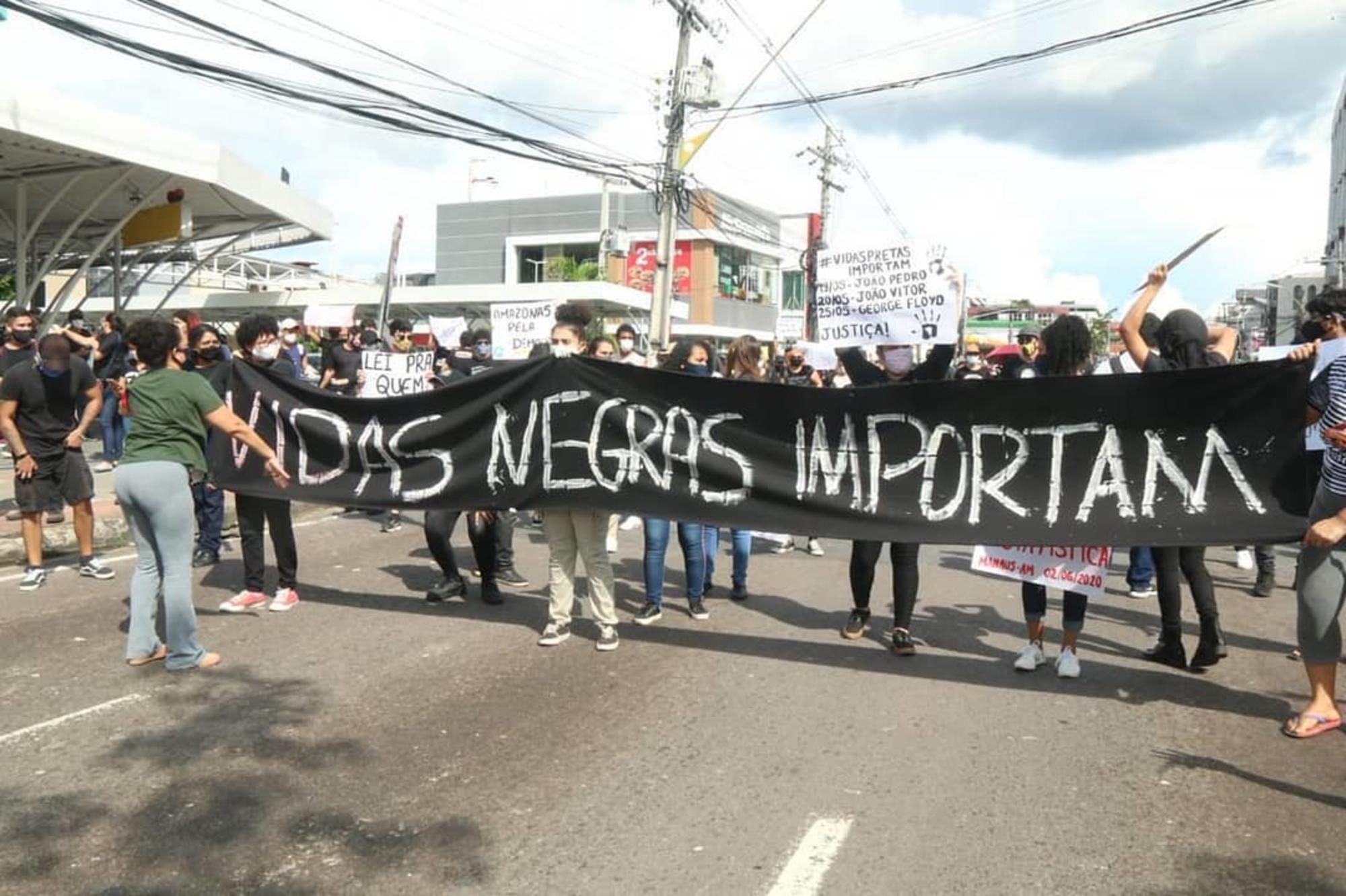 Acto antirracista en la avenida Djalma Batista en Manaus, el 2 de junio.
