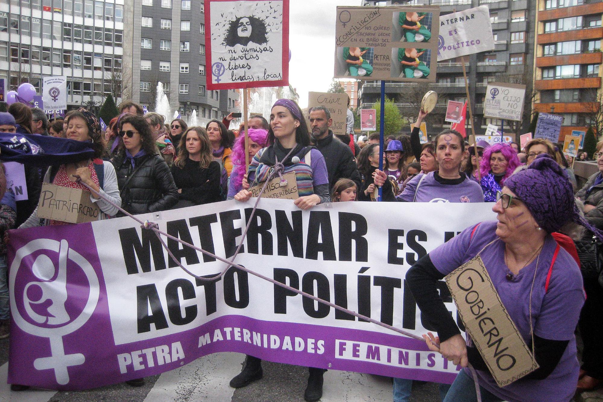PETRA Maternidades Feministas Asturias