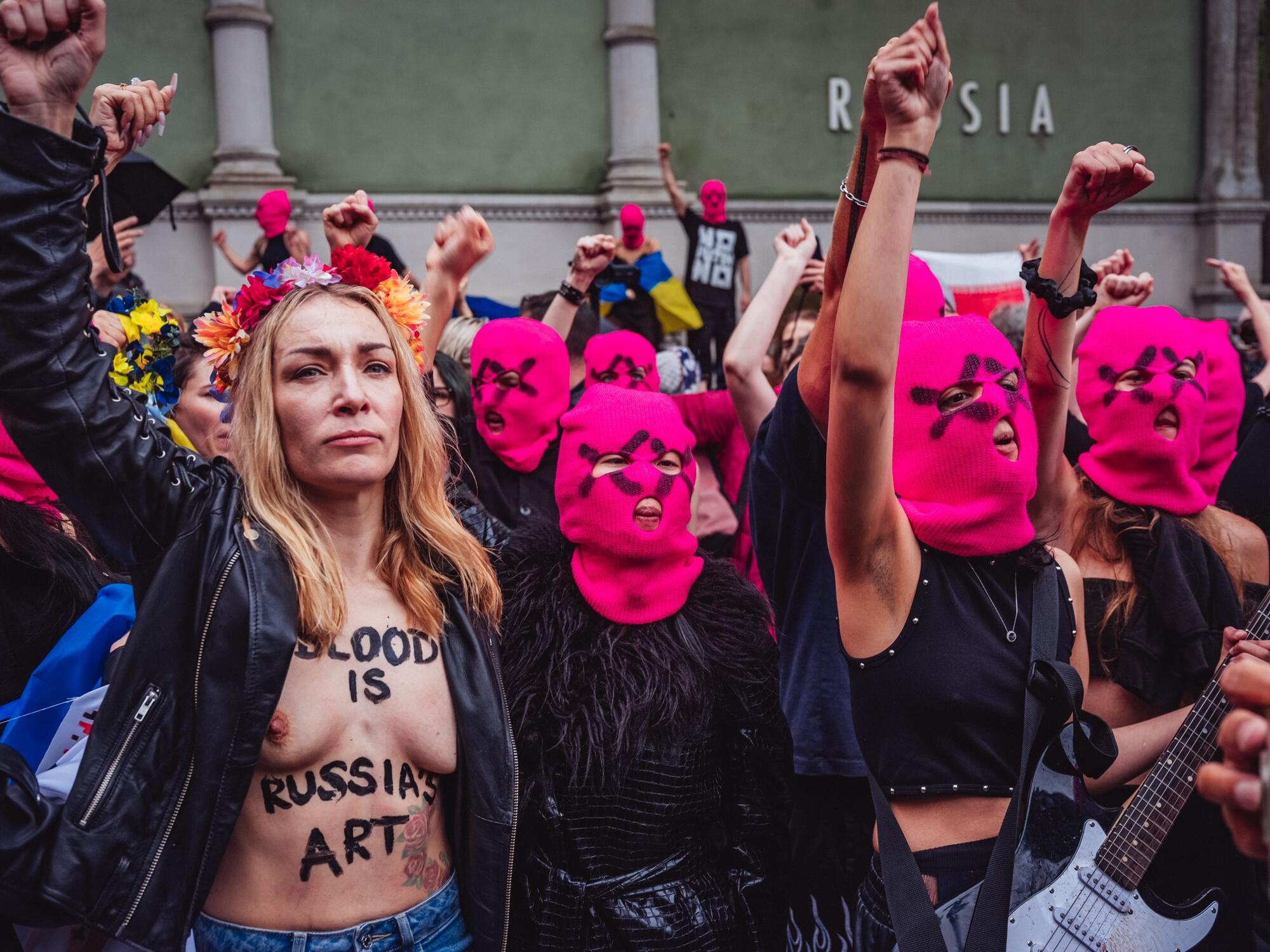 Protesta de Pussy Riot y FEMEN en la Bienal de Venecia por la presencia de Rusia