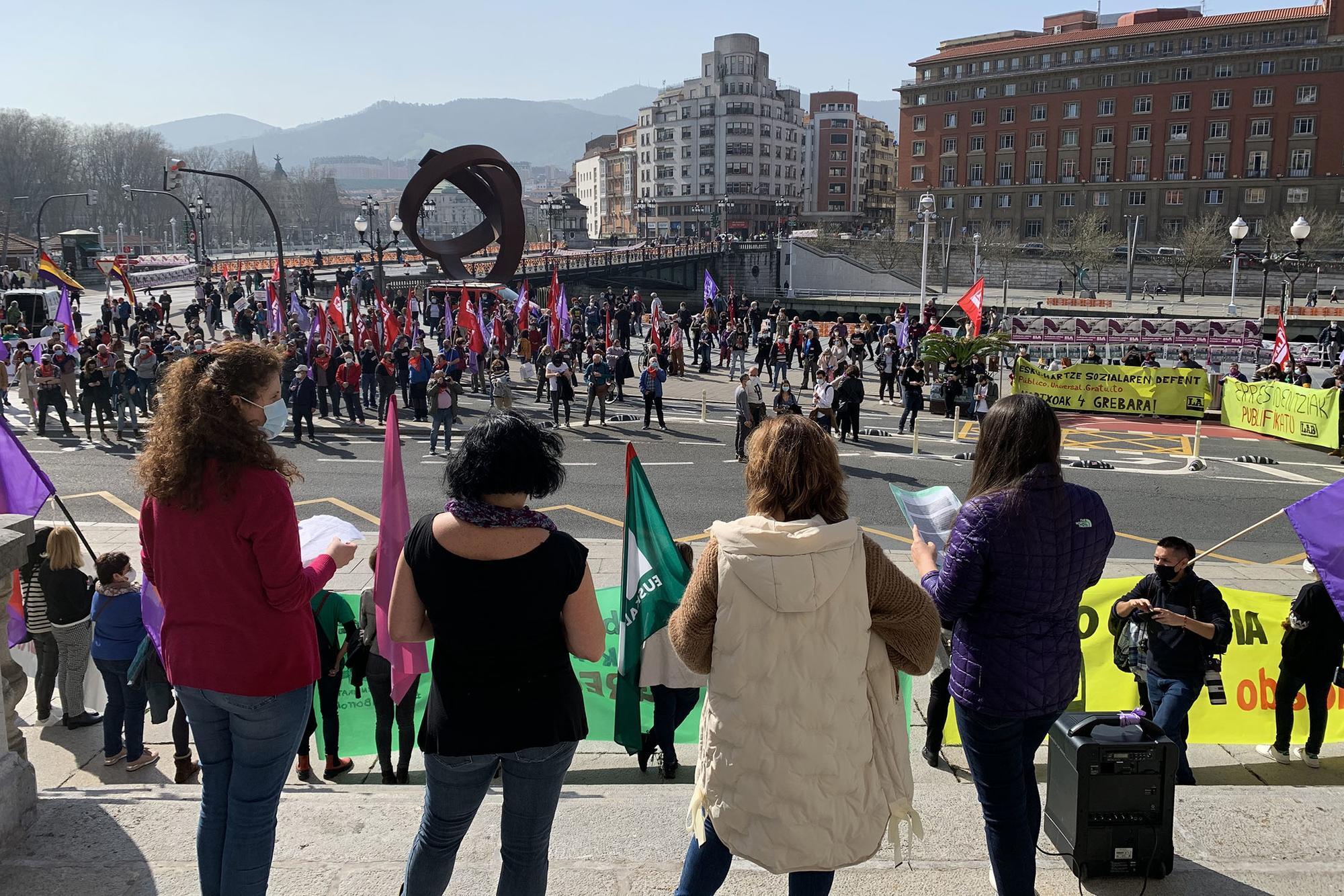 Concentracion huelgasector cuidados Bilbao