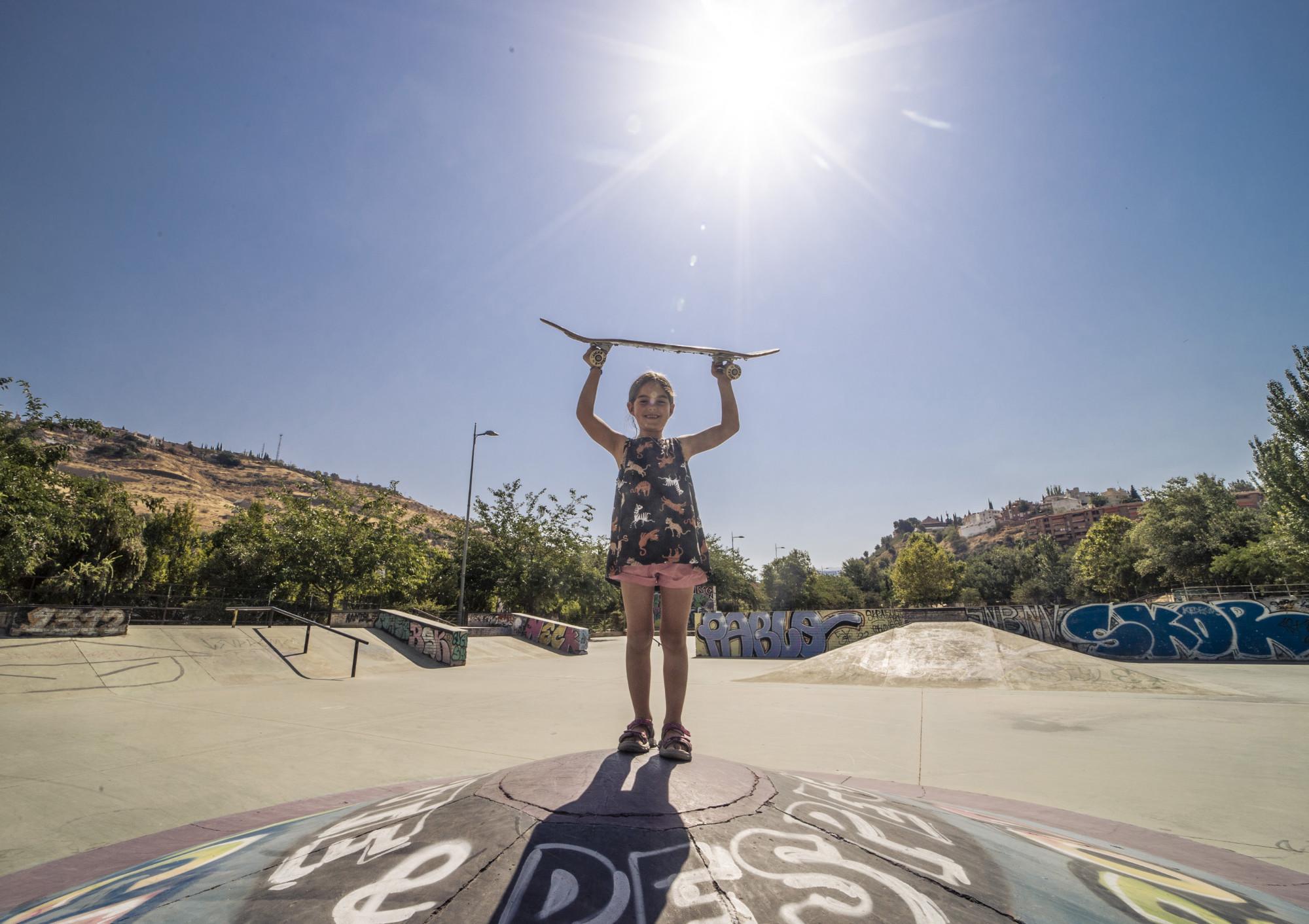 Skaters en el skatepark Bola de Oro, Granada - 3