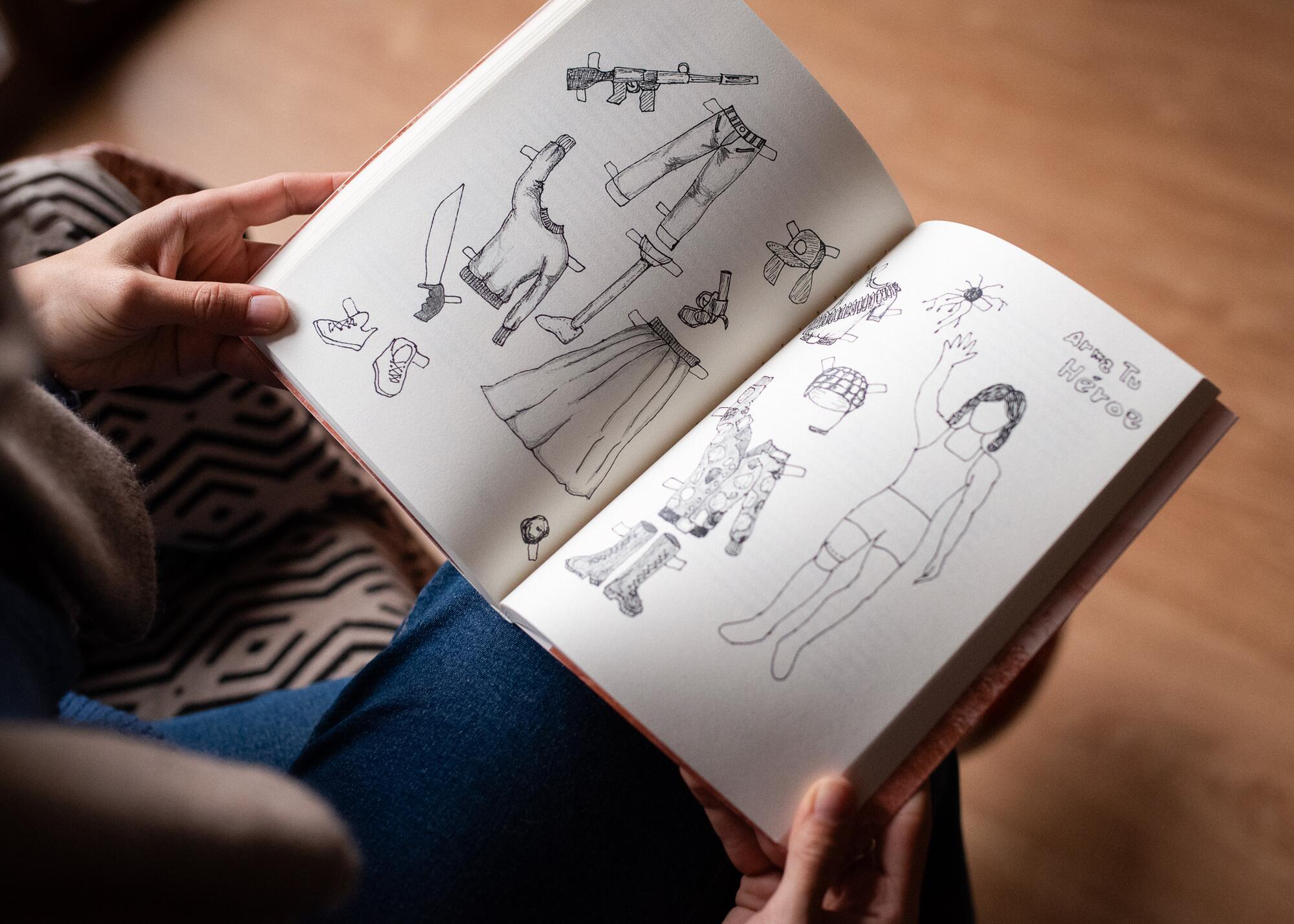 Páginas de ‘Persona’, de José Carlos Agüero