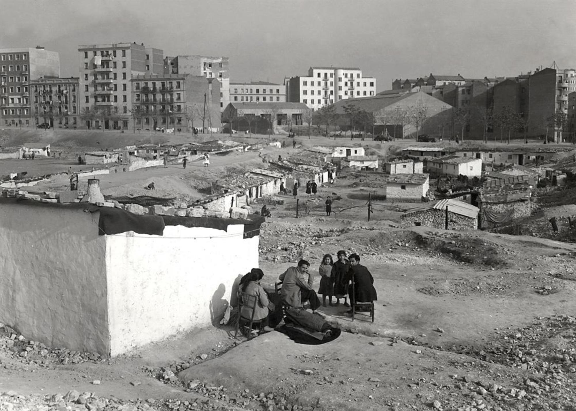 Chabolismo en algún lugar del extrarradio de Madrid, 1950