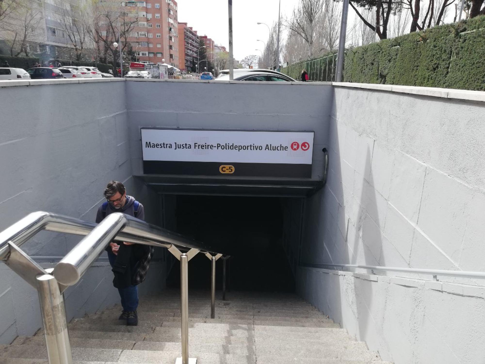 Estación de cercanías Maestra Justa Freire-Polideportivo Aluche