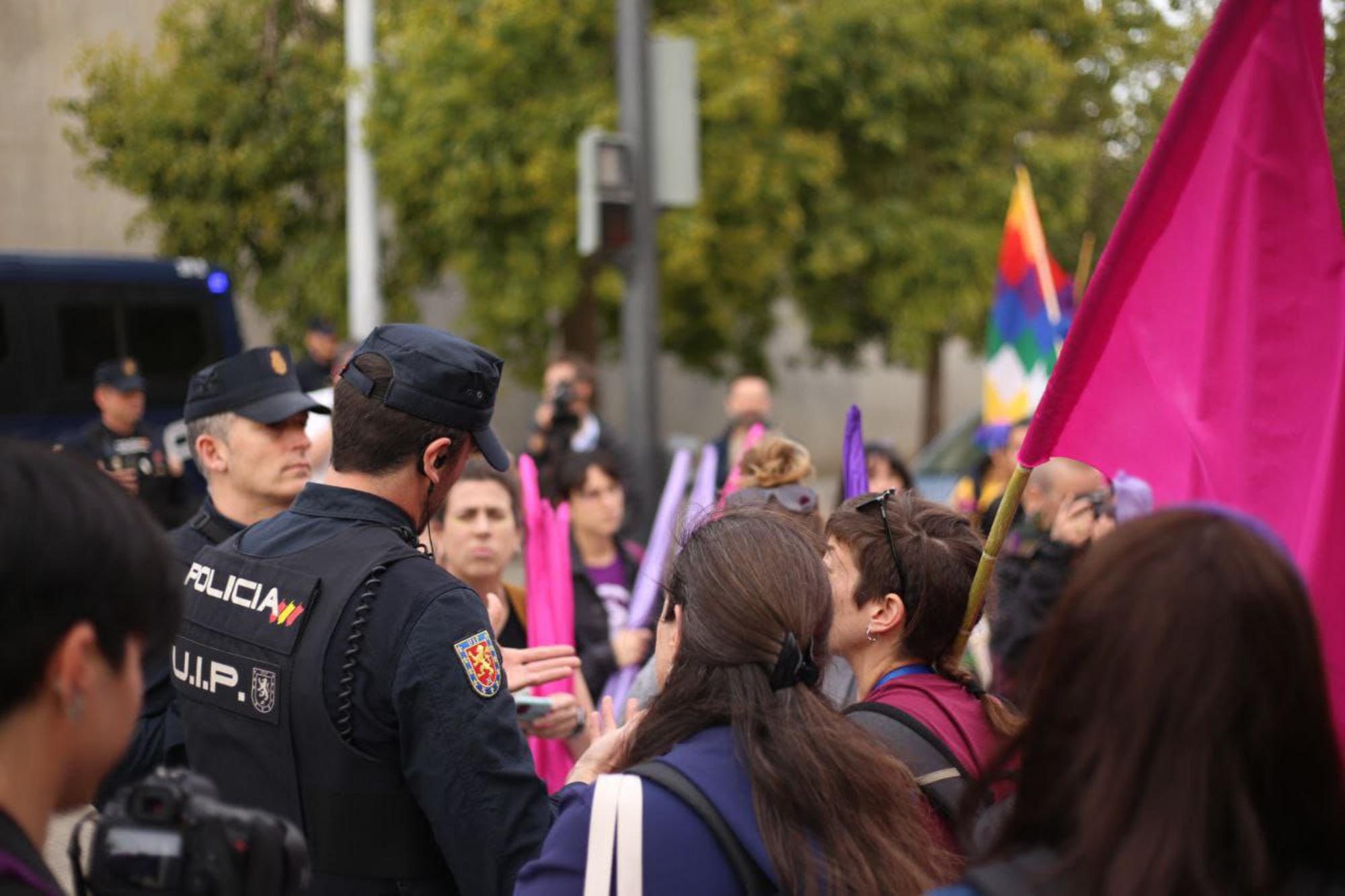 La Policía identifica a una activista feminista en Valencia