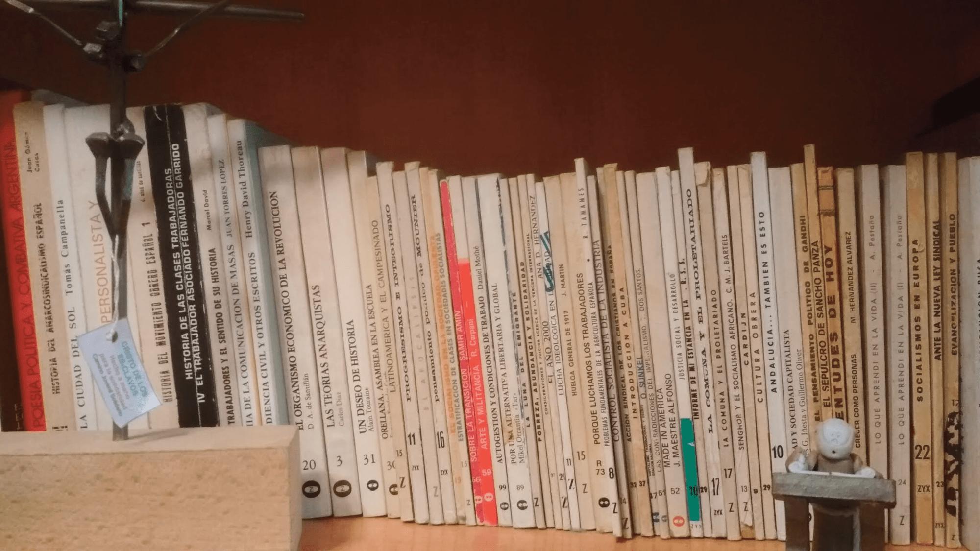 Libros del catálogo de la Editorial ZYX.