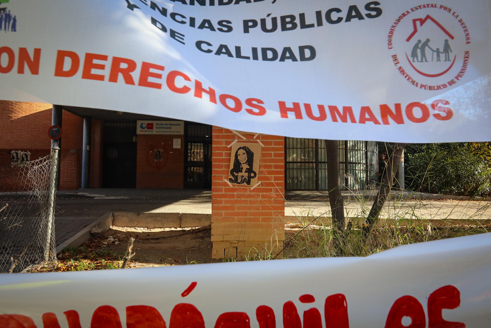 Ocupación Centro de Salud Las Aguilas - 8