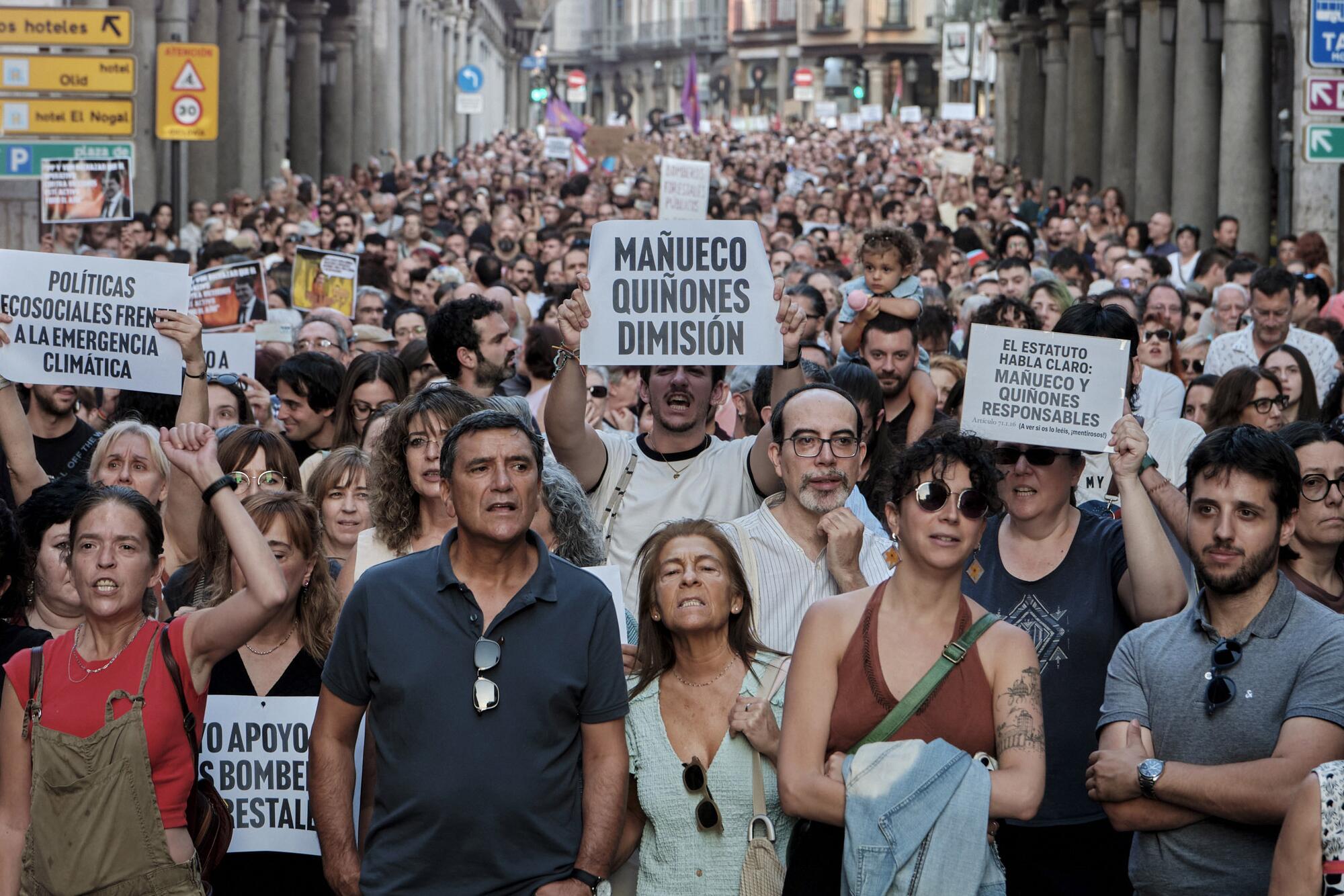 Manifestación Valladolid 20 de agosto Incendios Galeria - 8