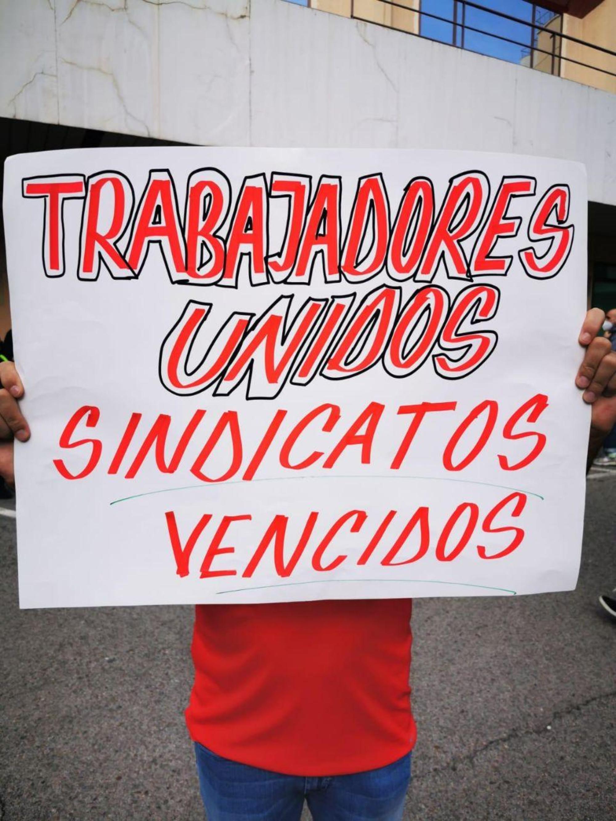 Concentración trabajadores Groundforce en aeropuerto de Barajas 3