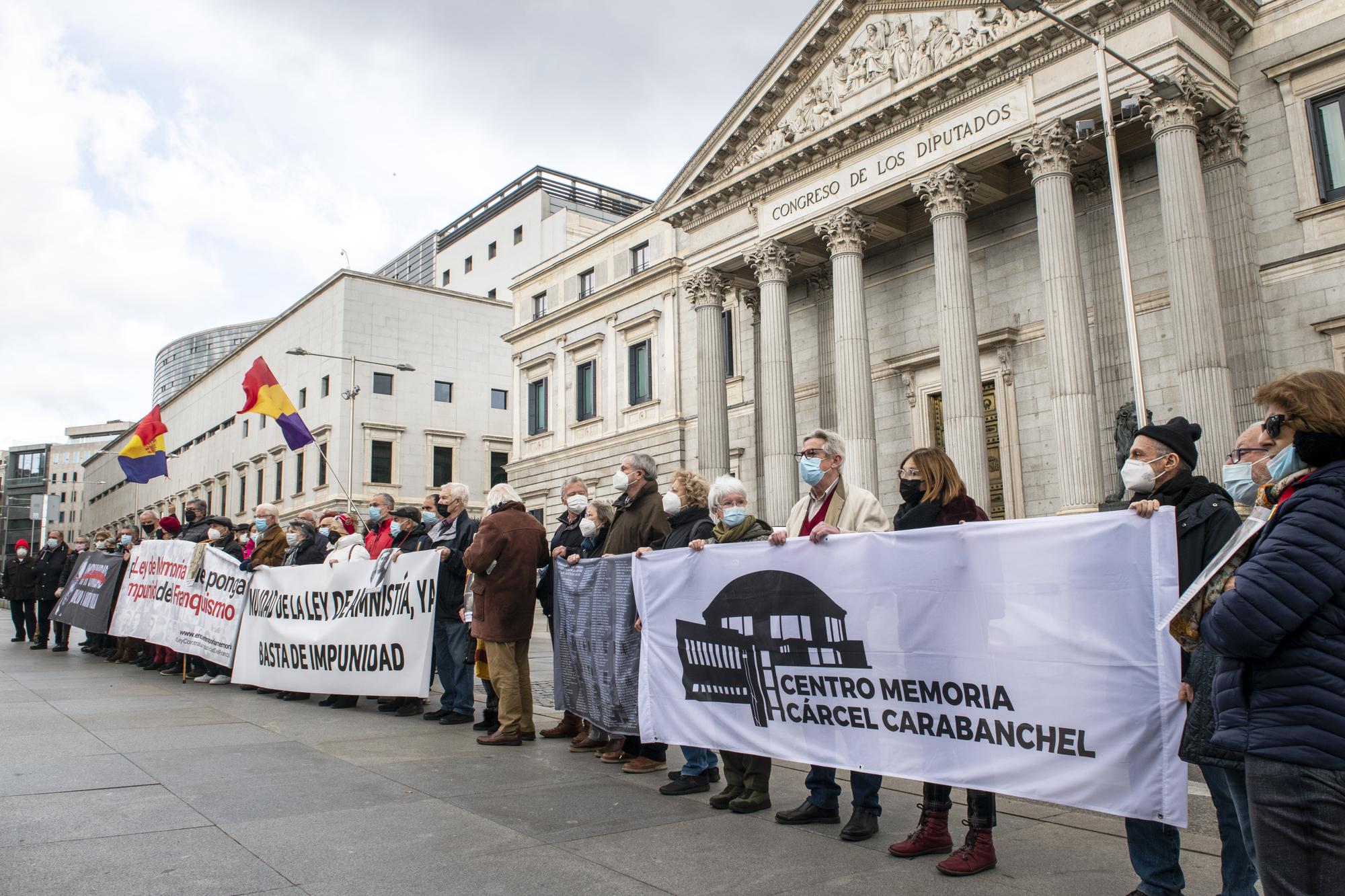 Contra la impunidad del franquismo - 8