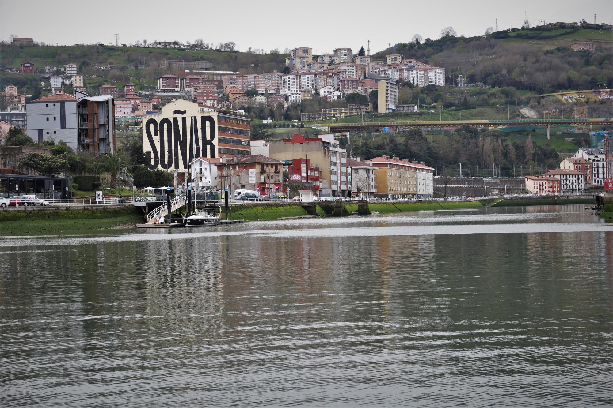 El edificio donde se encuentran las oficinas de Last Tour en Bilbao