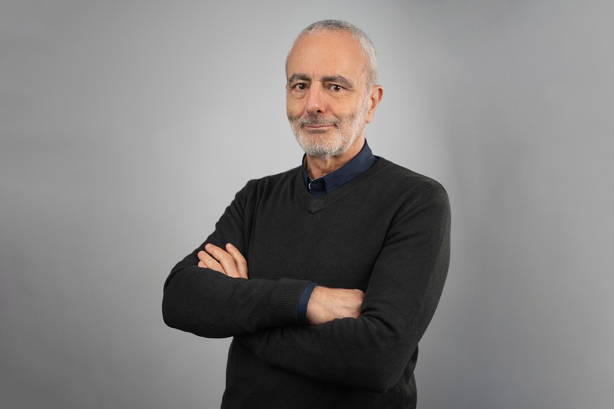 Farid Kahhat  - 1