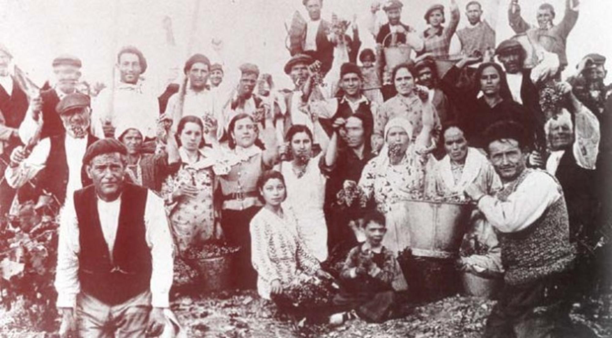 Miembros de una de las colectividades anarquistas que surgieron durante la guerra civil.