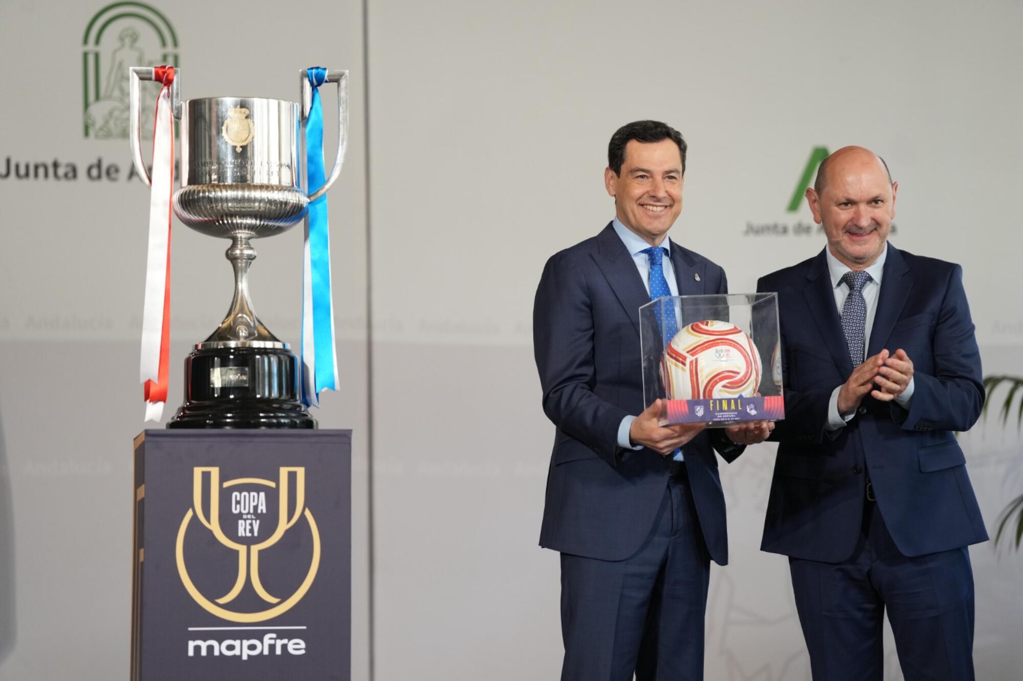 Juanma Moreno Cis Copa