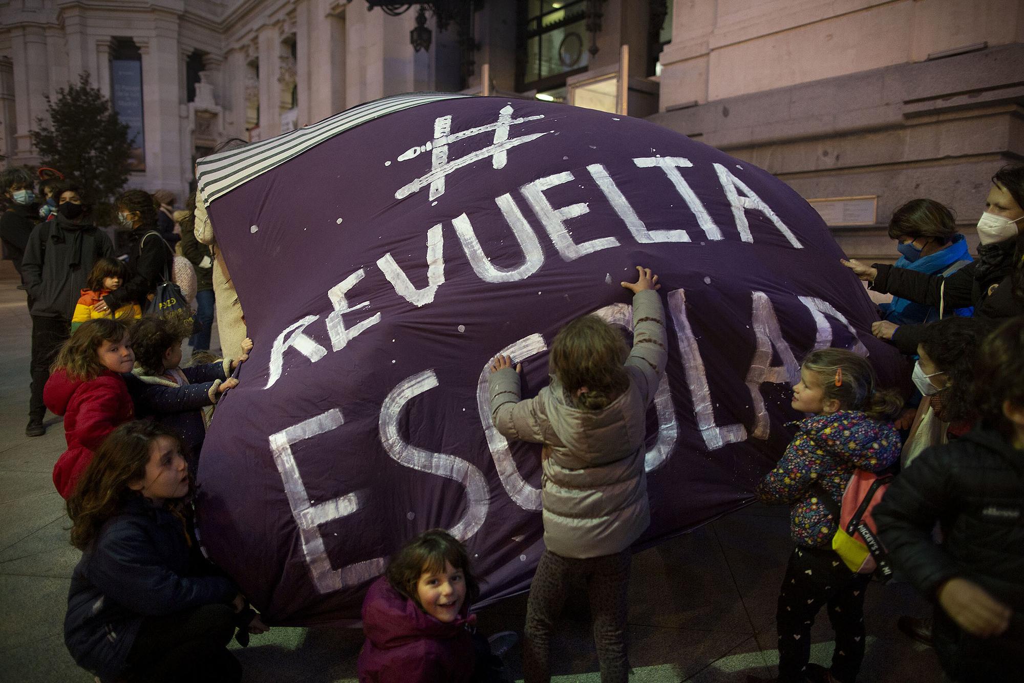 Concentracion revuelta escolar ayuntamiento 05-11-21 - 6