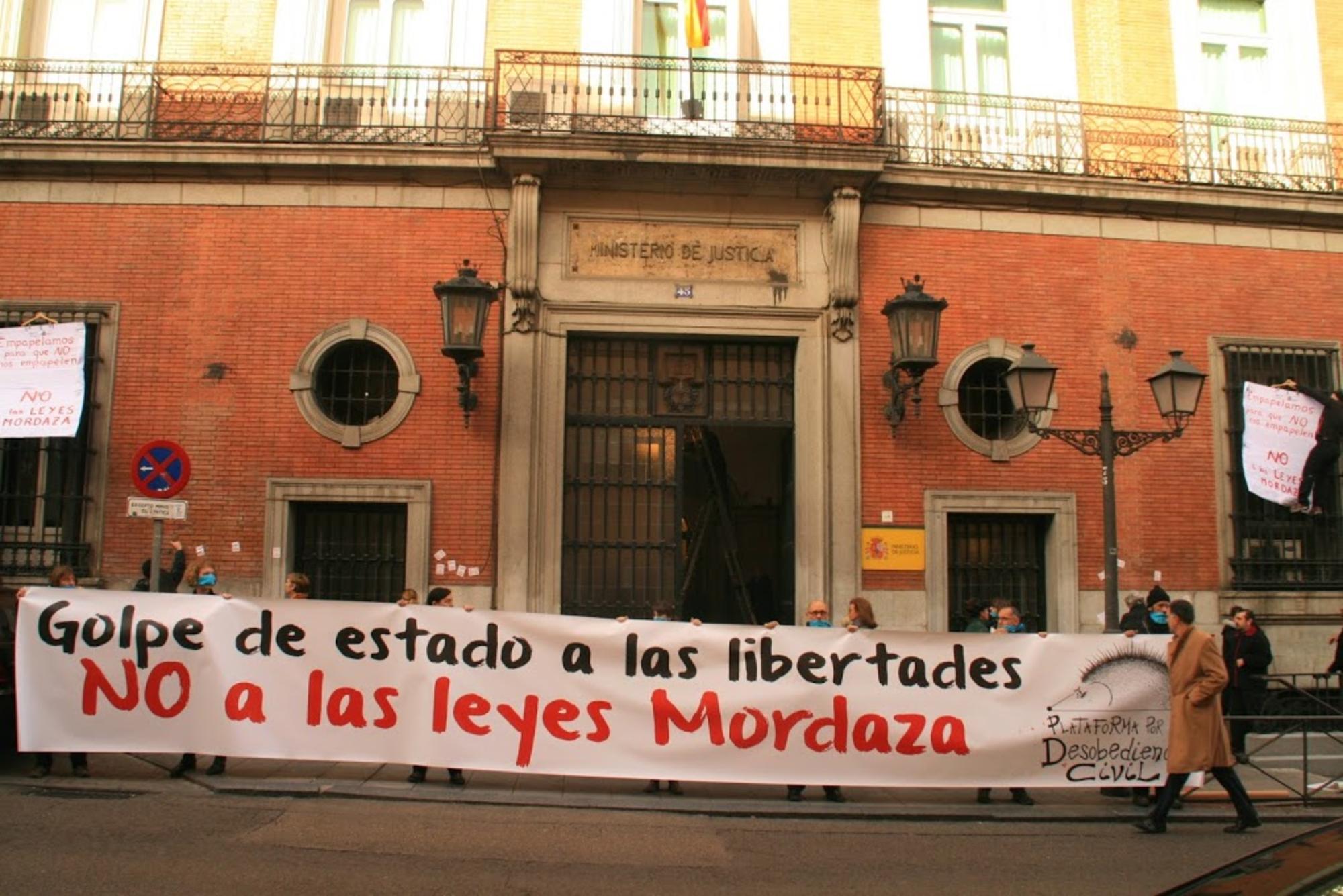 No a las leyes mordaza